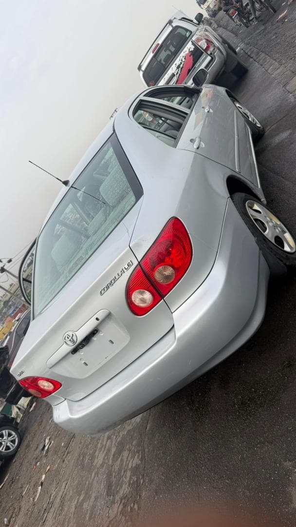 2006 Toyota Corolla Sedan — photo 4 of 8