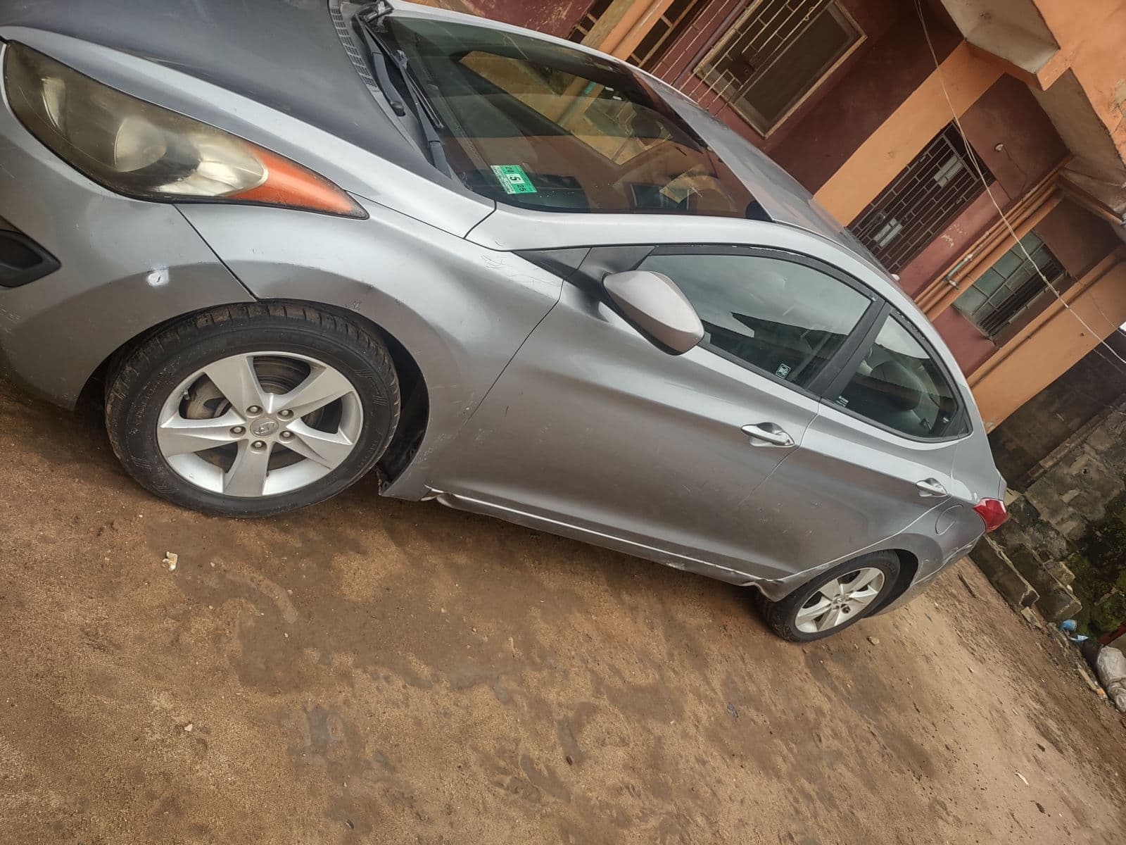 2013 Hyundai Elantra Sedan — photo 4 of 6