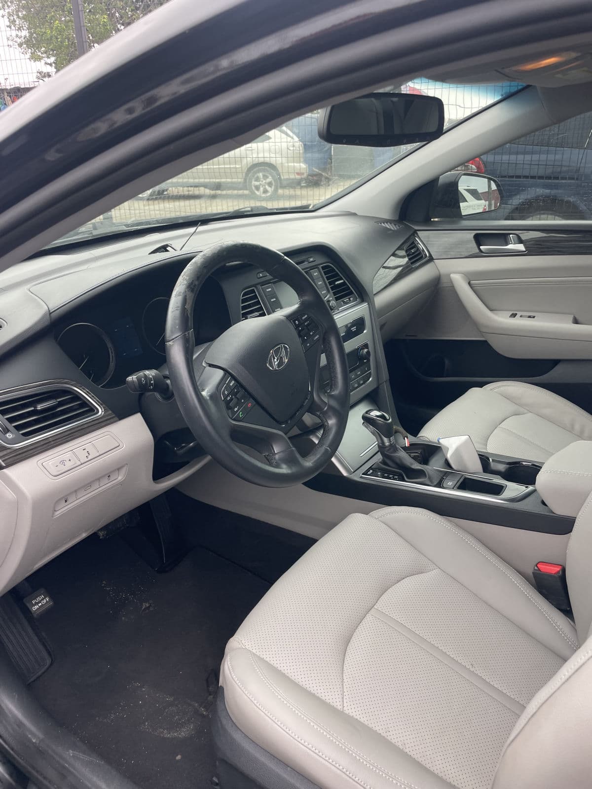 2015 Hyundai Sonata Sedan — photo 5 of 8