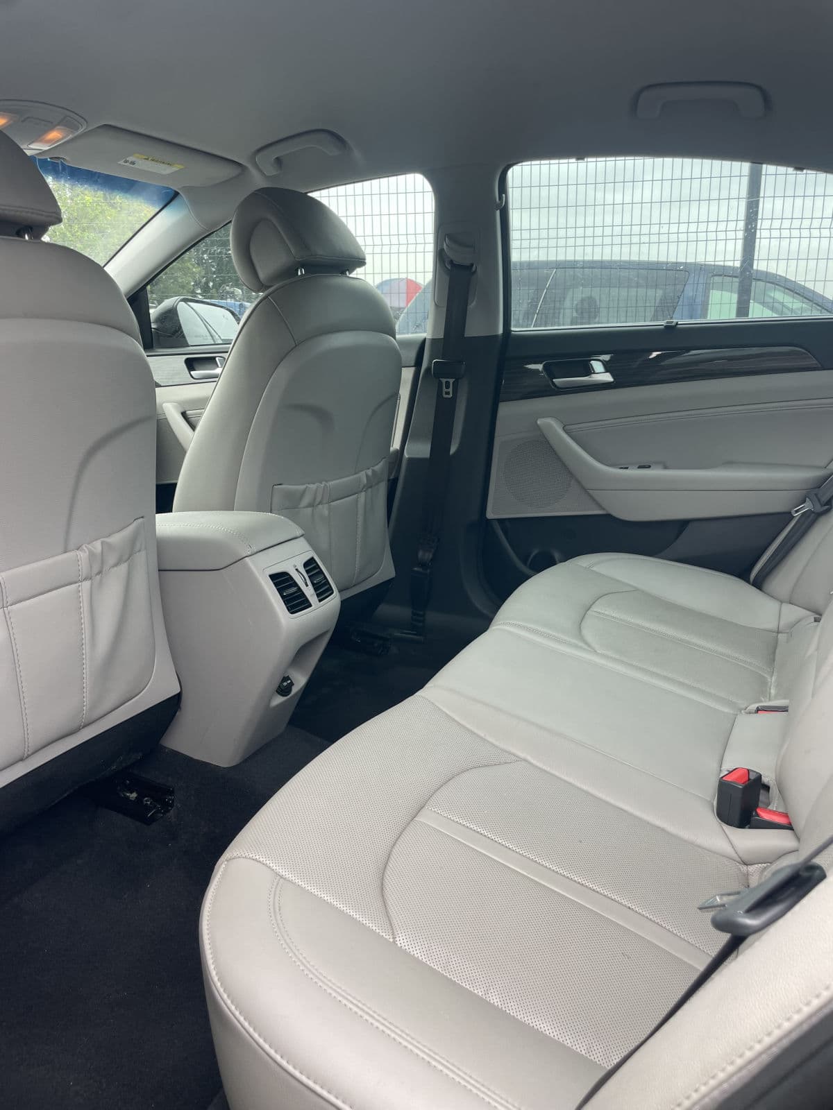 2015 Hyundai Sonata Sedan — photo 6 of 8
