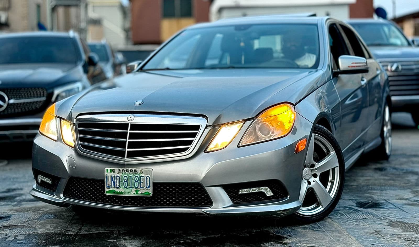 2010 MercedesBenz E350 — photo 6