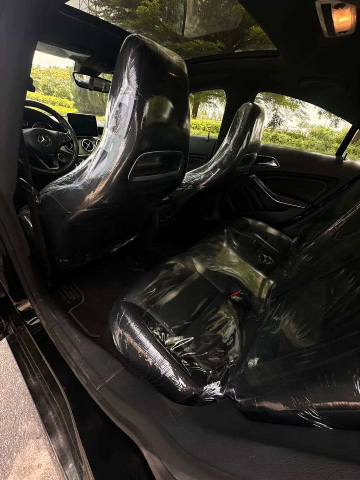 2015 Mercedes-Benz CLA 250 (Automatic / Petrol / Sports Sedan) — photo 2