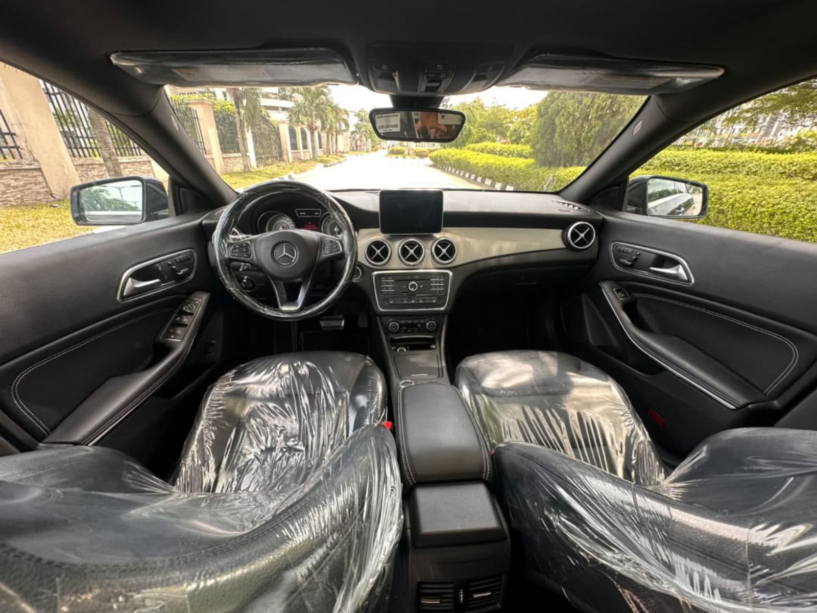 2015 Mercedes-Benz CLA 250 (Automatic / Petrol / Sports Sedan) — photo 3