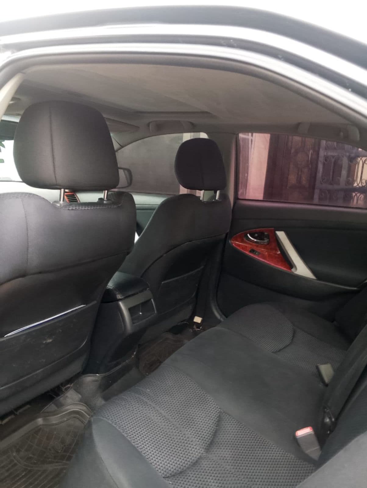 2011 TOYOTA CAMRY SE — AUTOMATIC • EXCELLENT WORKING CONDITION • RELIABLE SEDAN — photo 4