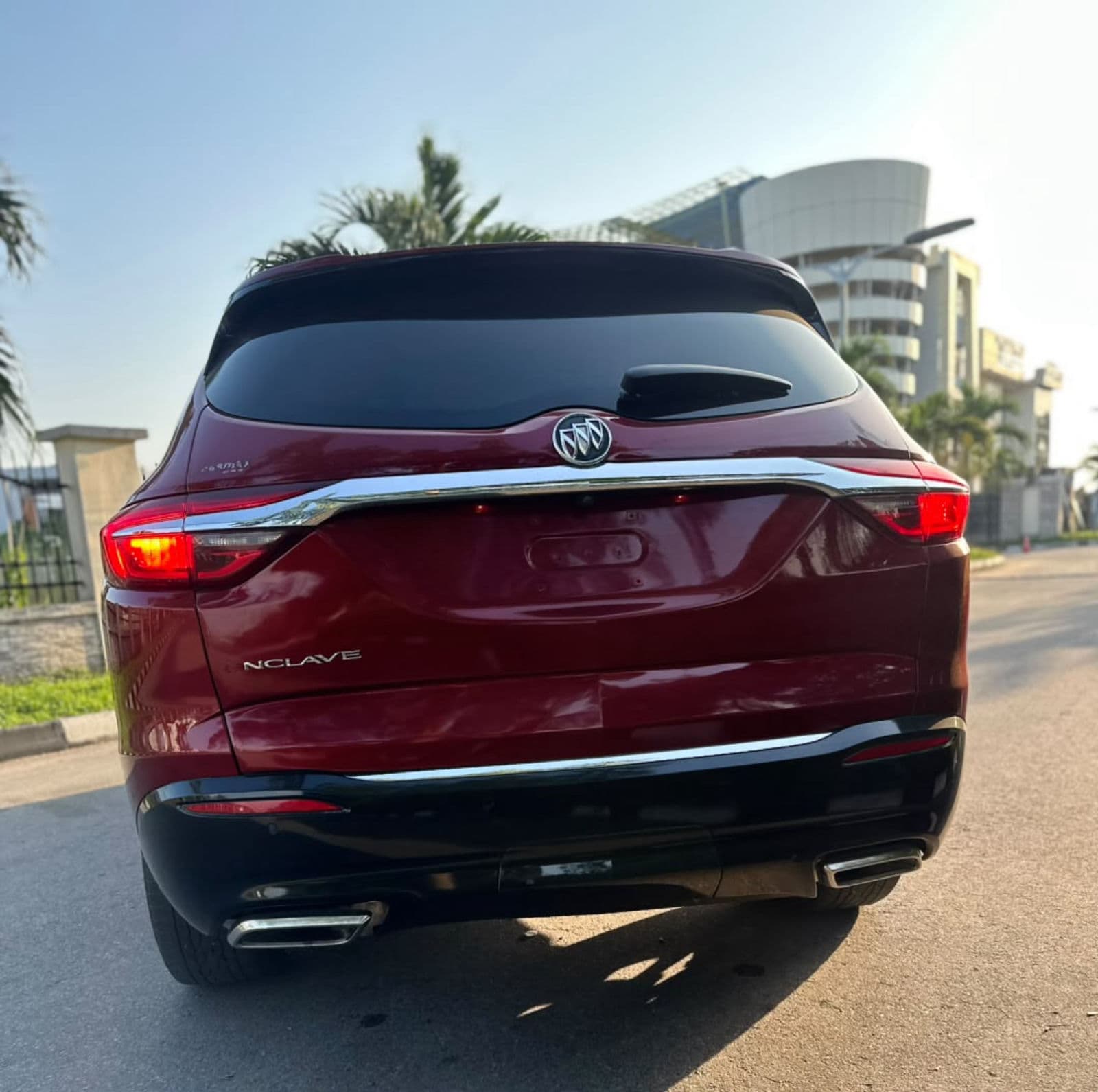 2021 BUICK ENCLAVE — AUTOMATIC • LUXURY SUV • COMFORT • PERFORMANCE — photo 7
