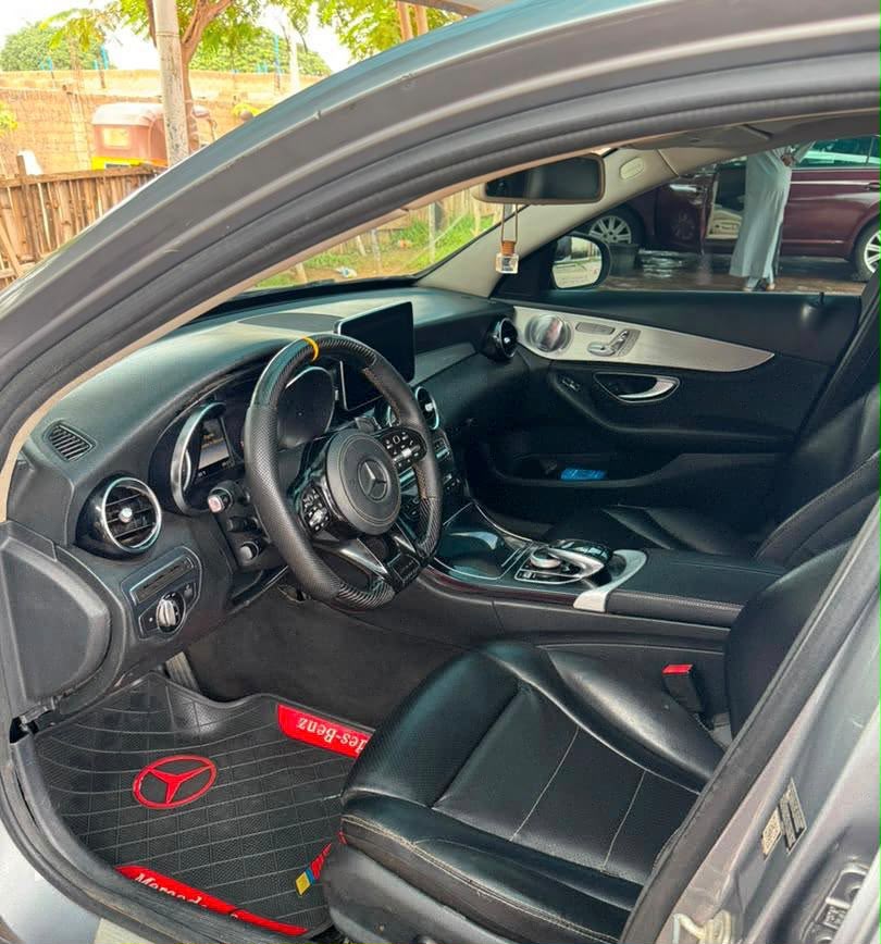 2016 MERCEDES-BENZ C300 Automatic Sedan – Luxury — photo 4