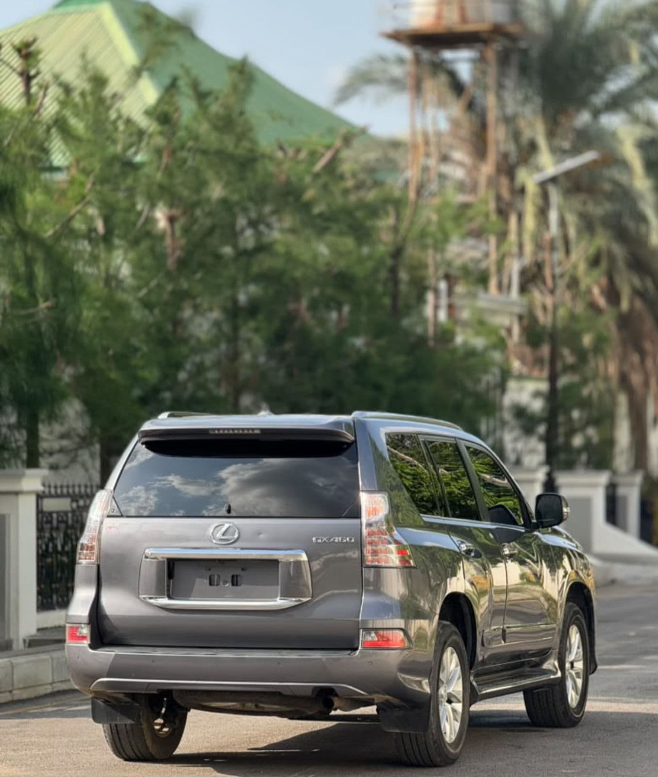 2015 LEXUS GX460 Automatic SUV — photo 10