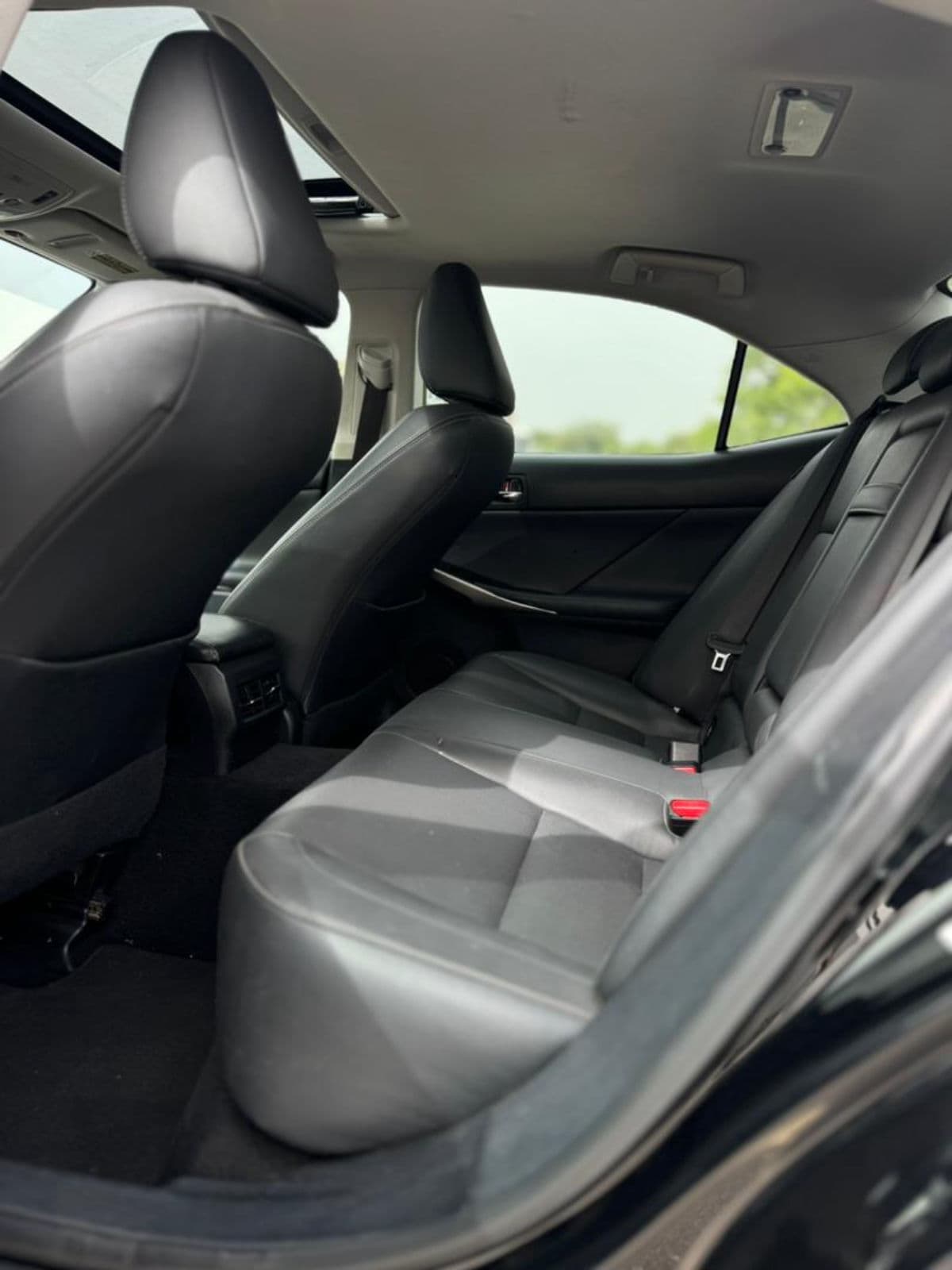 2014 Lexus IS250 Automatic Sedan for Sale in Nigeria — photo 5