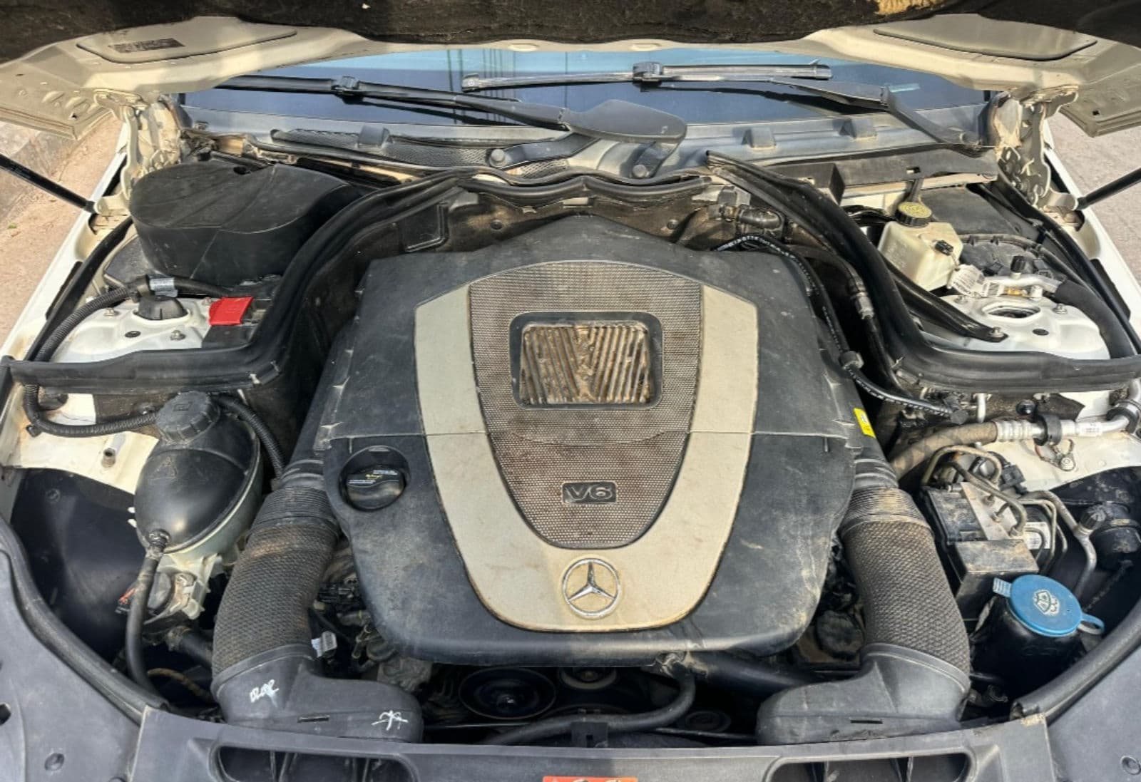 2010 MERCEDES C300  — photo 7
