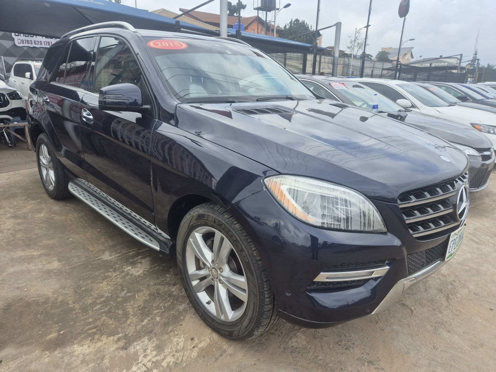 Well used 2015 Mercedes-Benz ML 350  blue on cream leather interior se6 — photo 4