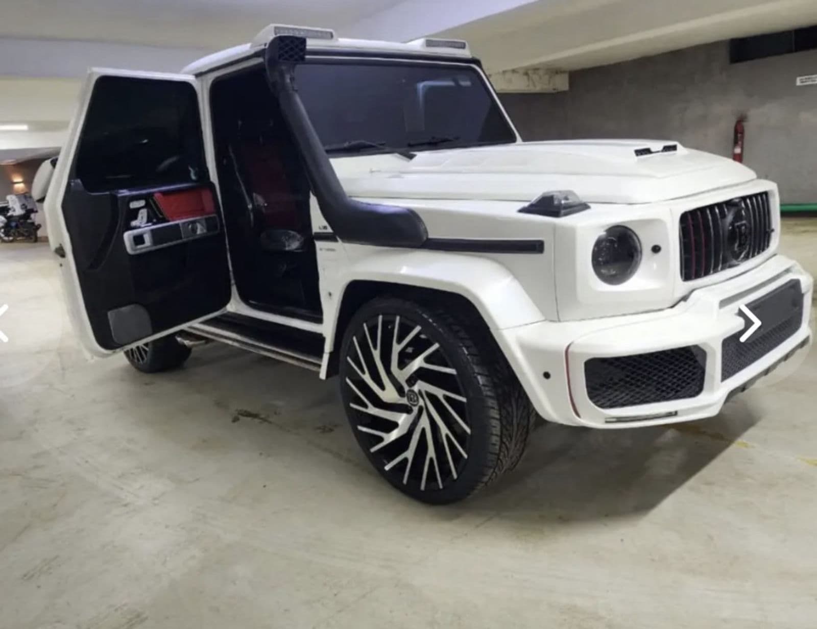 2024 Mercedes-Benz G-class Pickup — photo 9 of 11