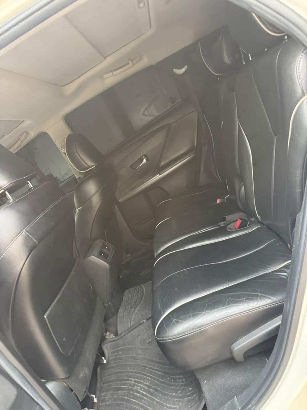 2013 VENZA XLE LIMITED  — photo 4