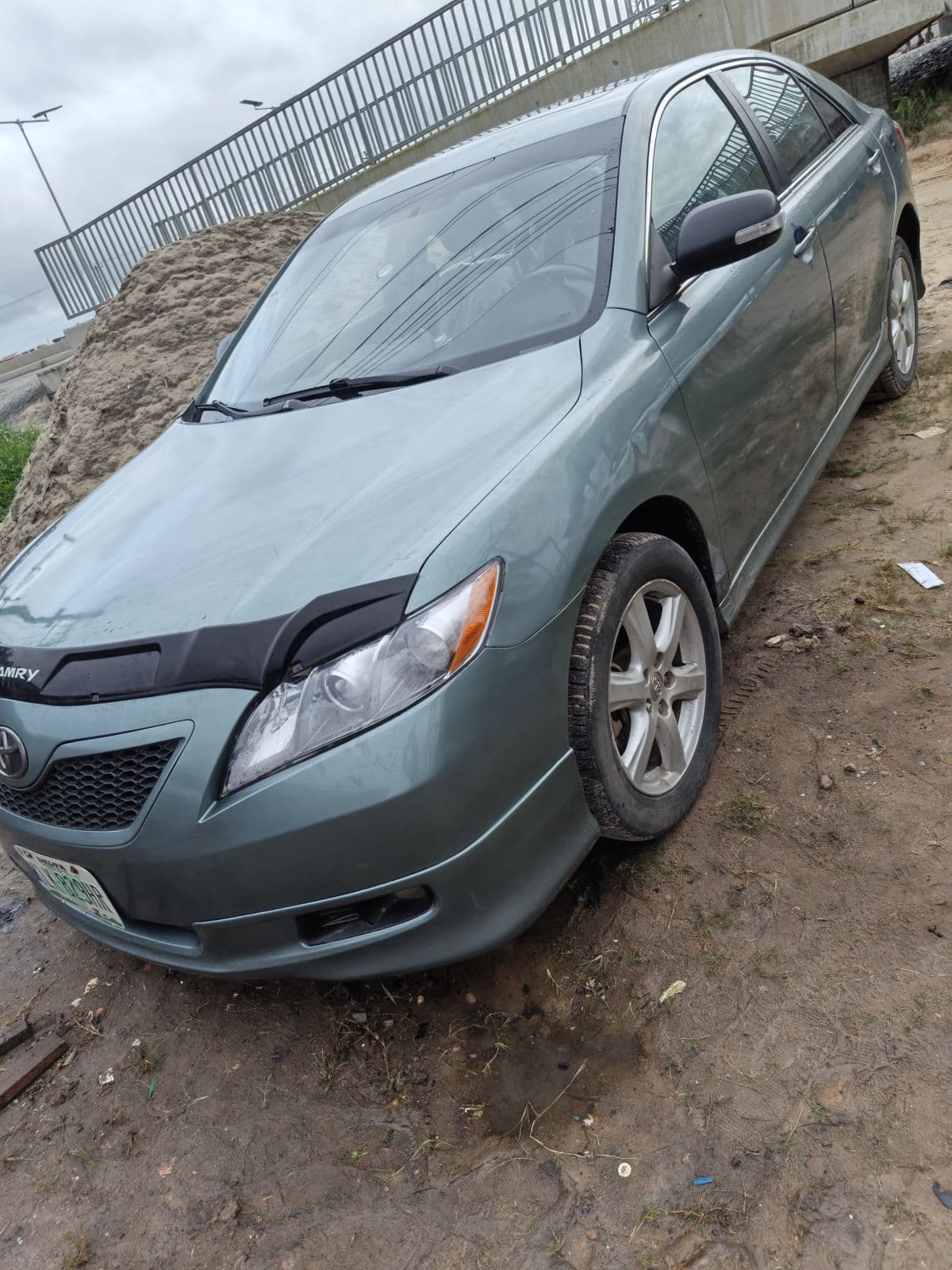 2009 Toyota Camry Automatic Sedan for Sale in Nigeria — photo 3