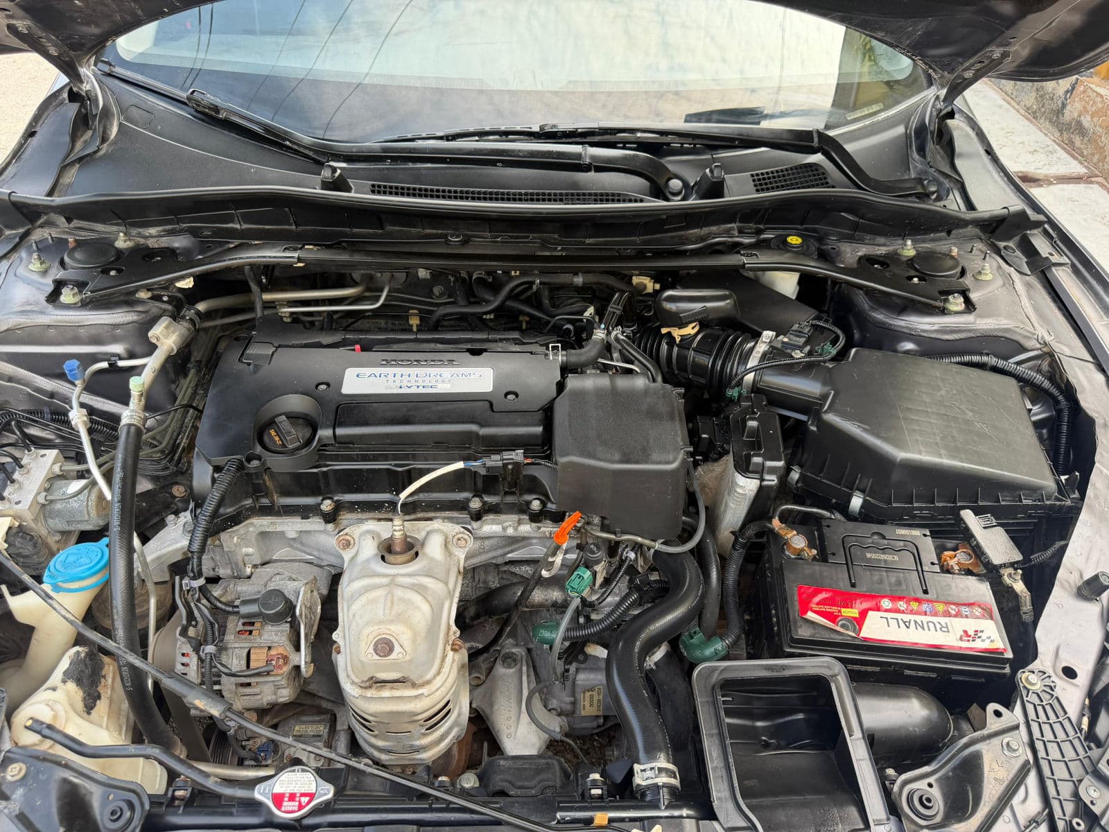 2016 Honda Accord EX-L Sedan (Automatic) – Full Option — photo 3