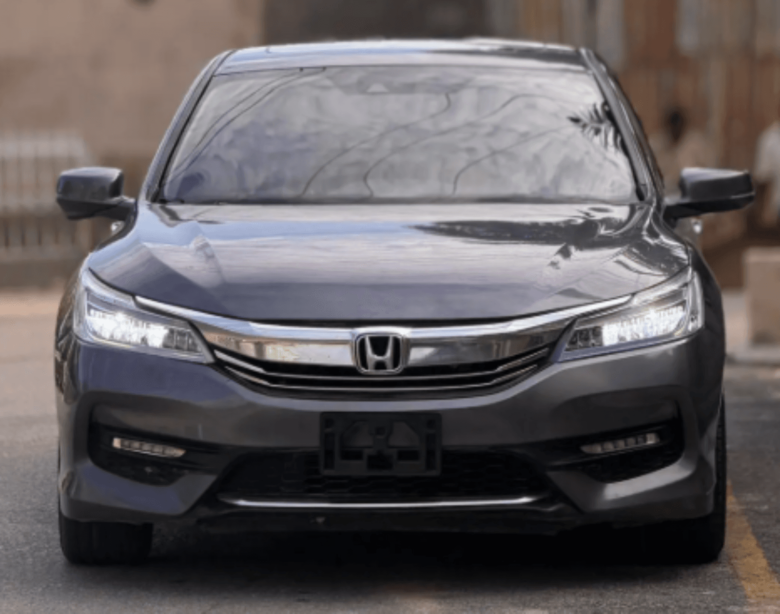 2016 Honda Accord EX-L Sedan (Automatic) – Full Option