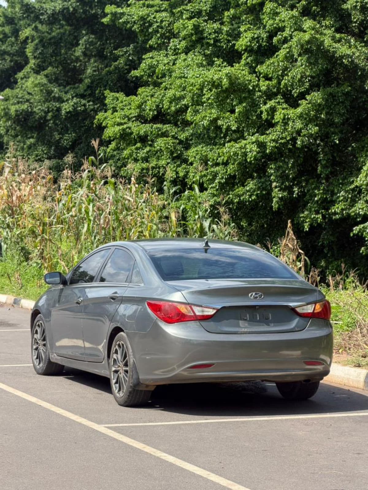 2011 Hyundai Sonata Automatic Sedan — photo 8