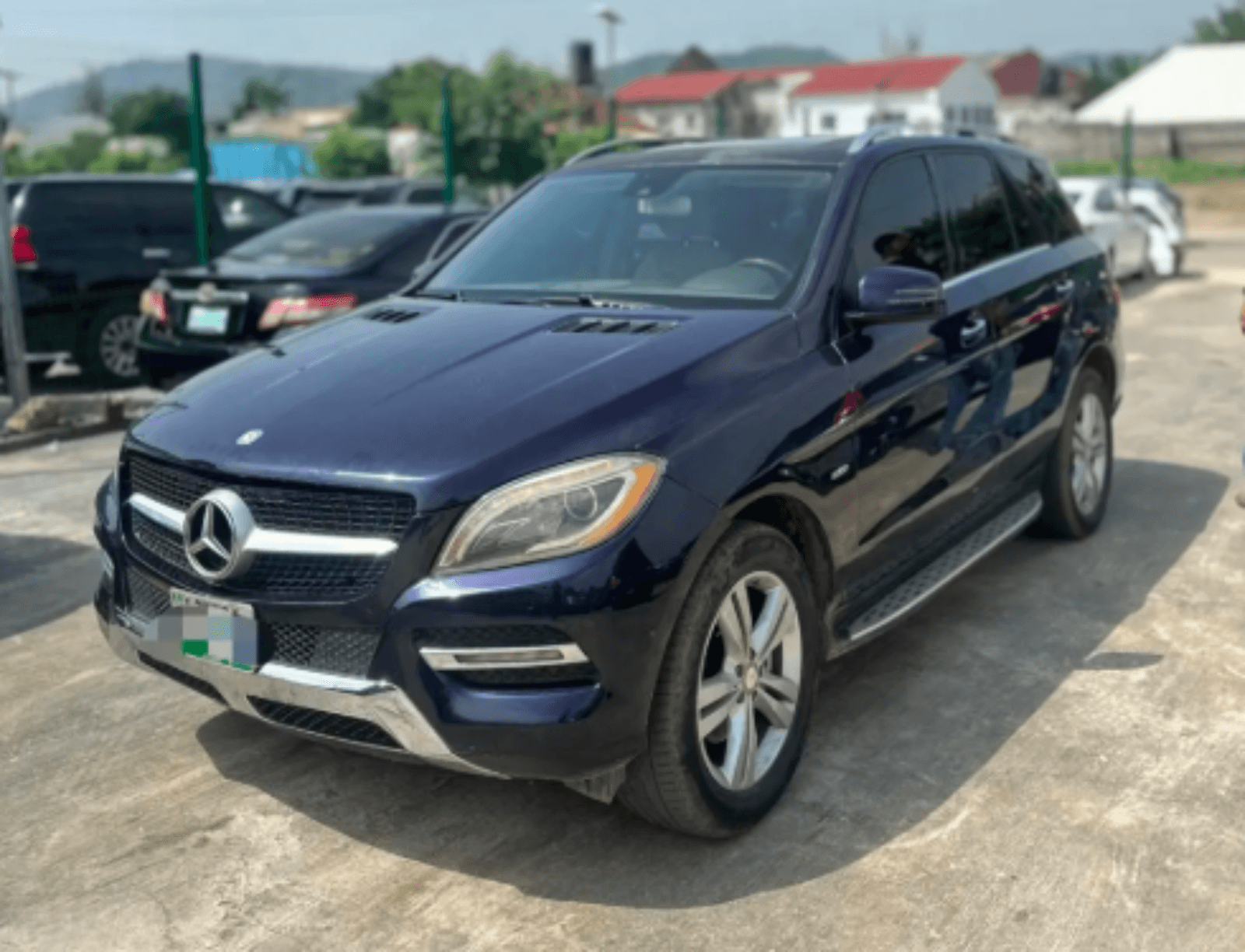 2012 Mercedes-Benz ML350 Automatic SUV for Sale in Abuja — Low Mileage, Ready to Drive