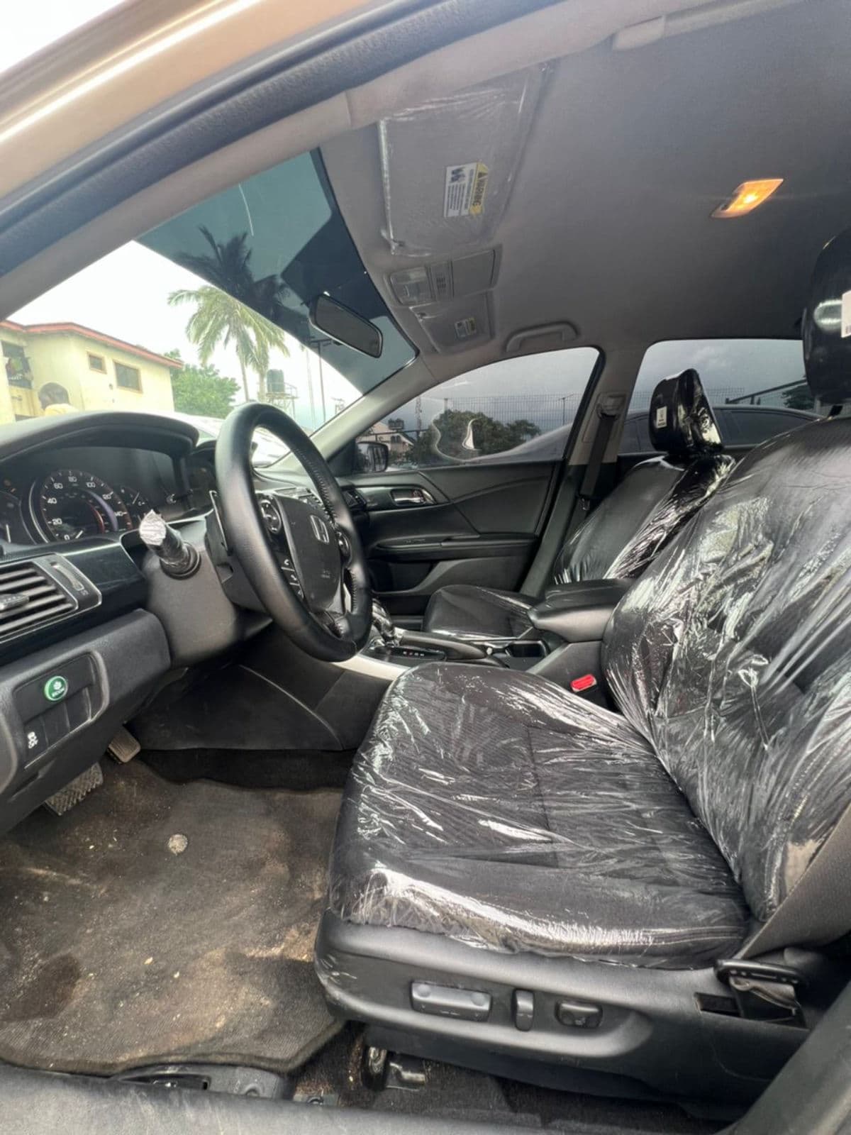 2014 Honda Accord Sedan — photo 5 of 7