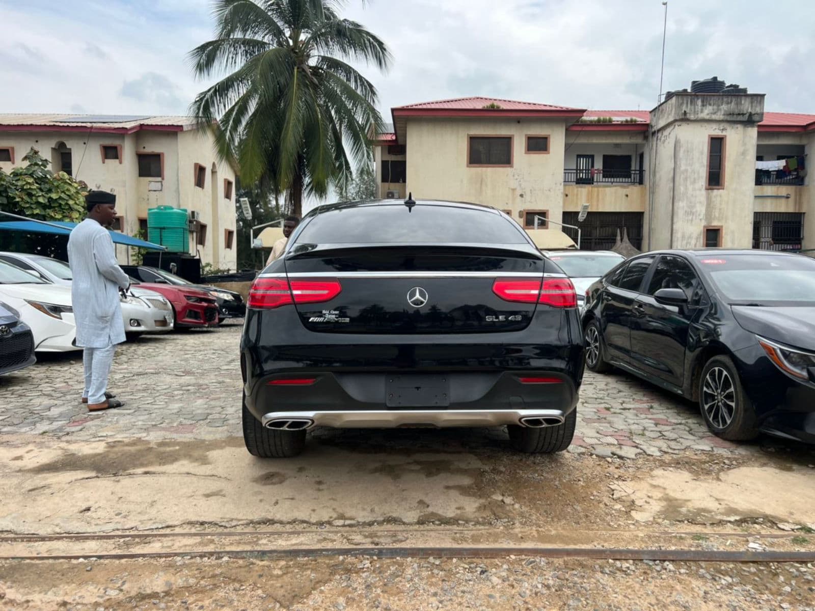 2017 Mercedes-Benz GLE SUV — photo 3 of 8