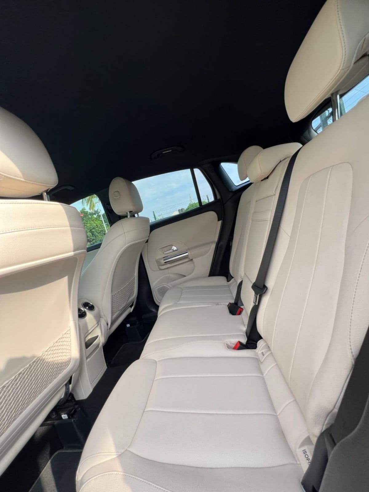 2021 Mercedes-Benz GLC SUV — photo 8 of 8