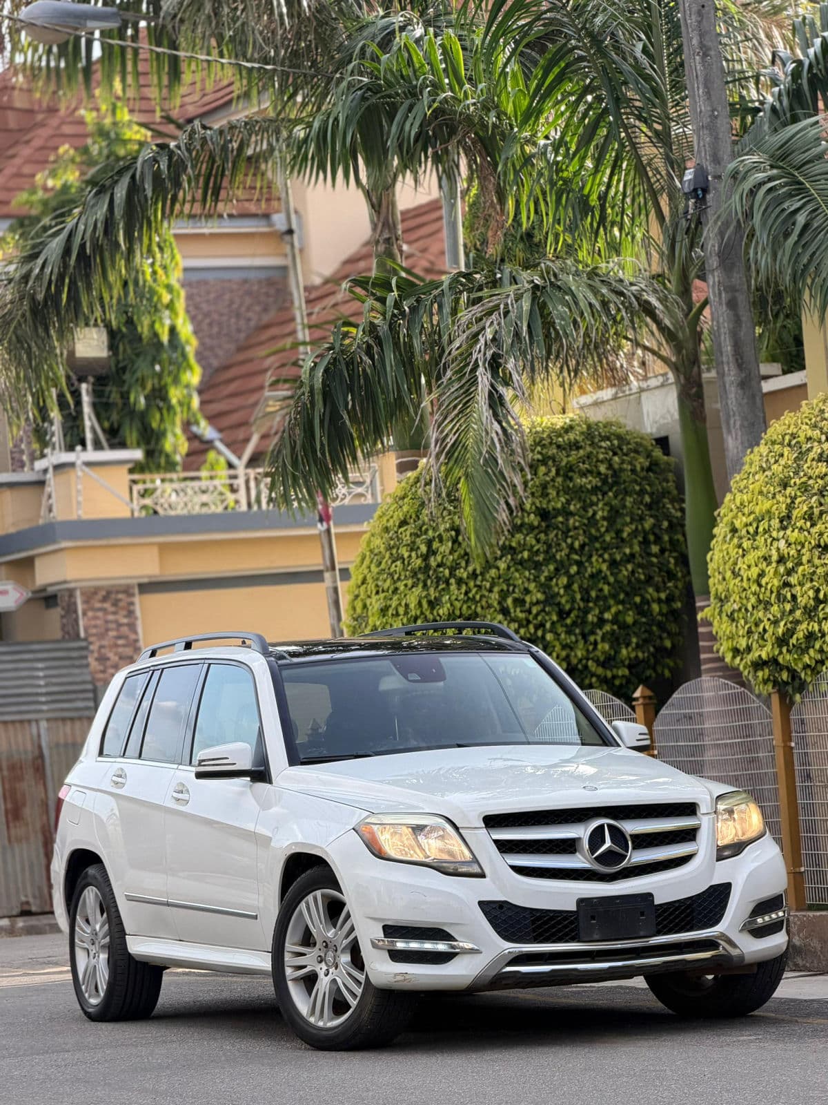 2015 Mercedes-Benz GLK SUV — photo 10 of 10