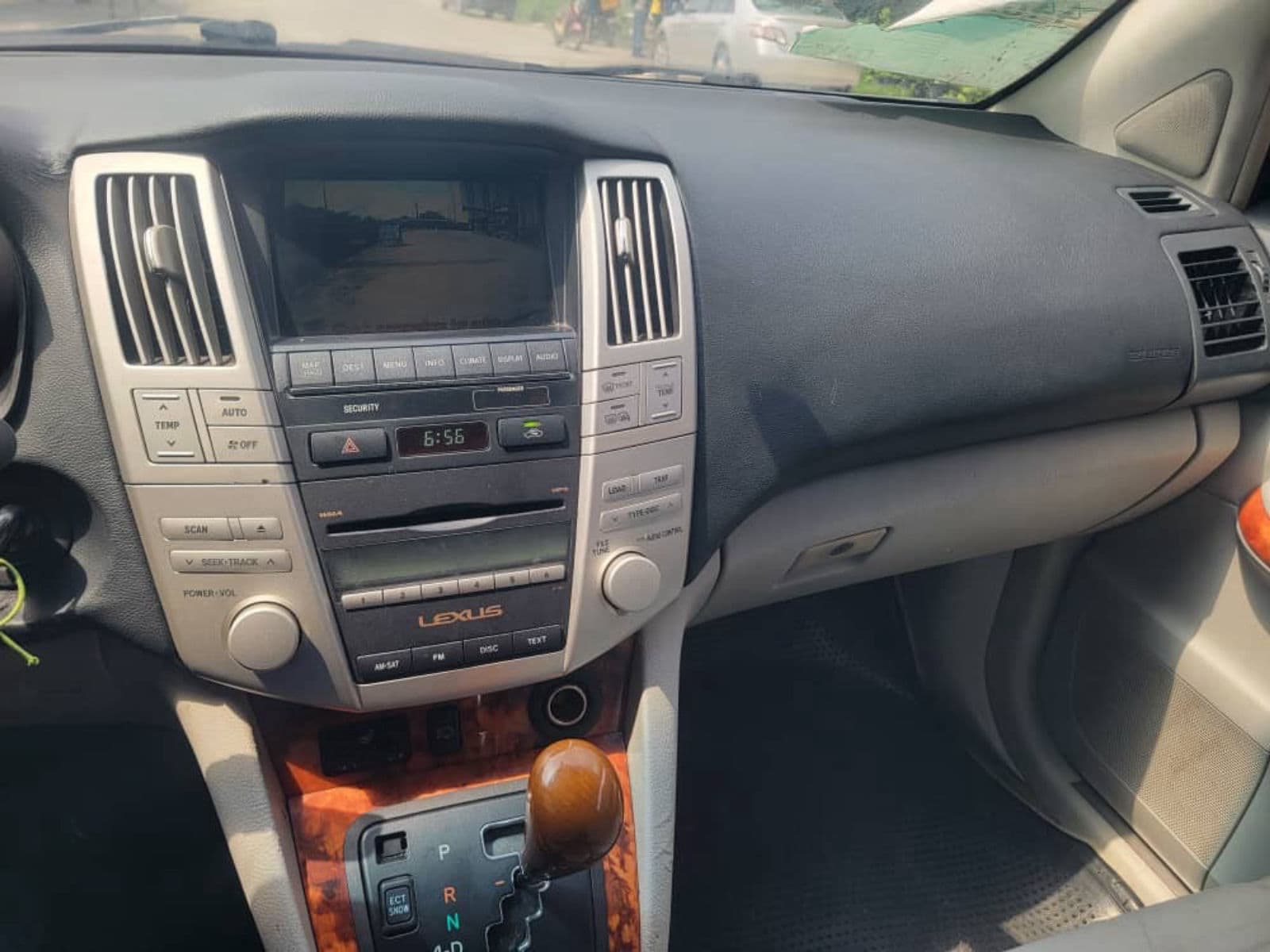 2008 Lexus RX SUV — photo 4 of 10