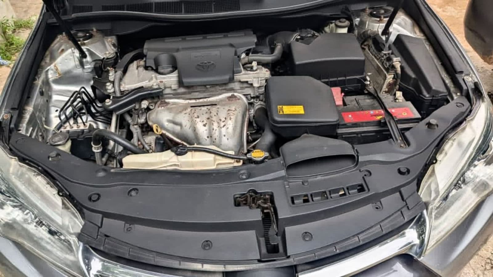 2015 Toyota Camry Sedan — photo 5 of 5