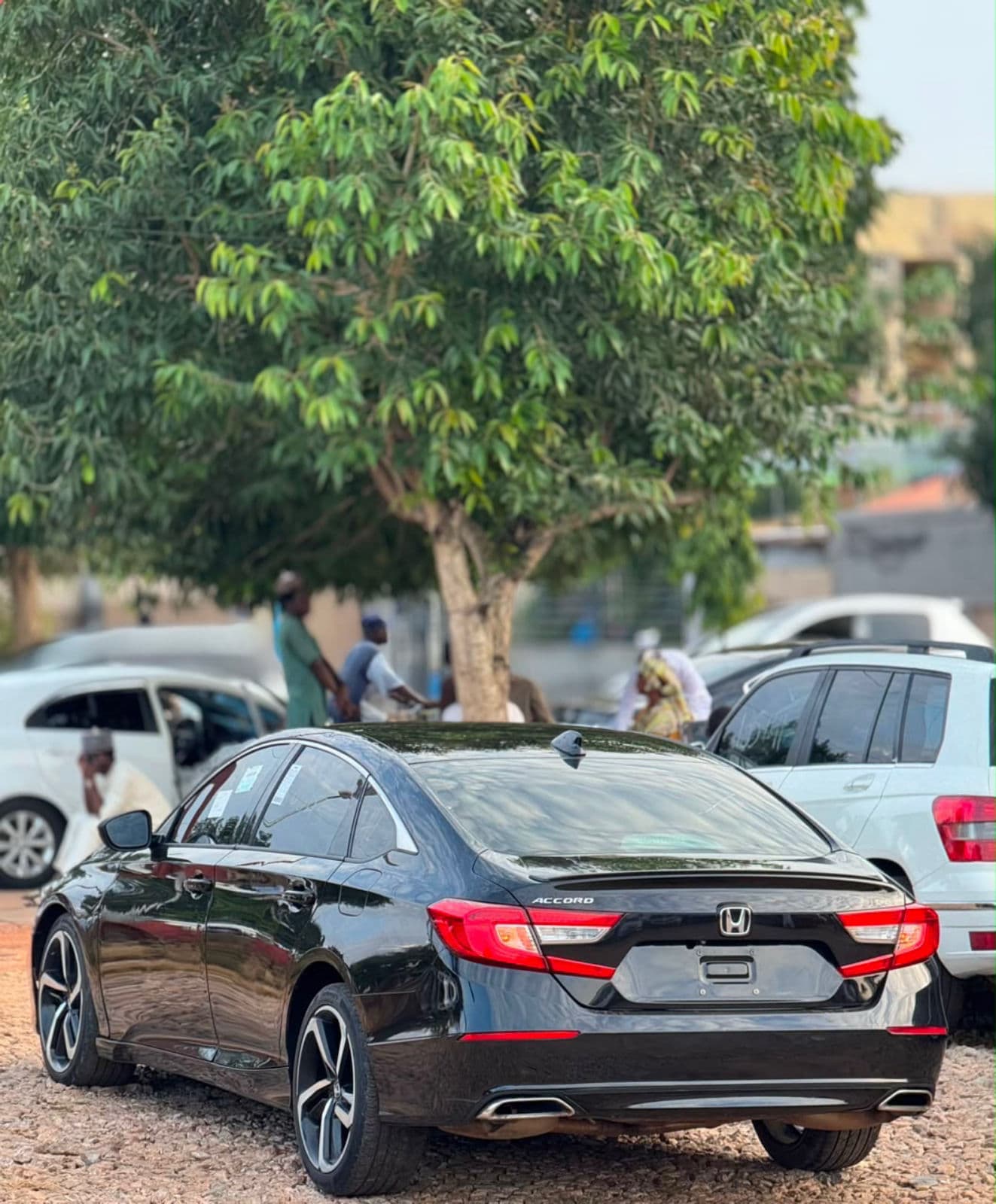 2019 Honda Accord Sedan — photo 4 of 6