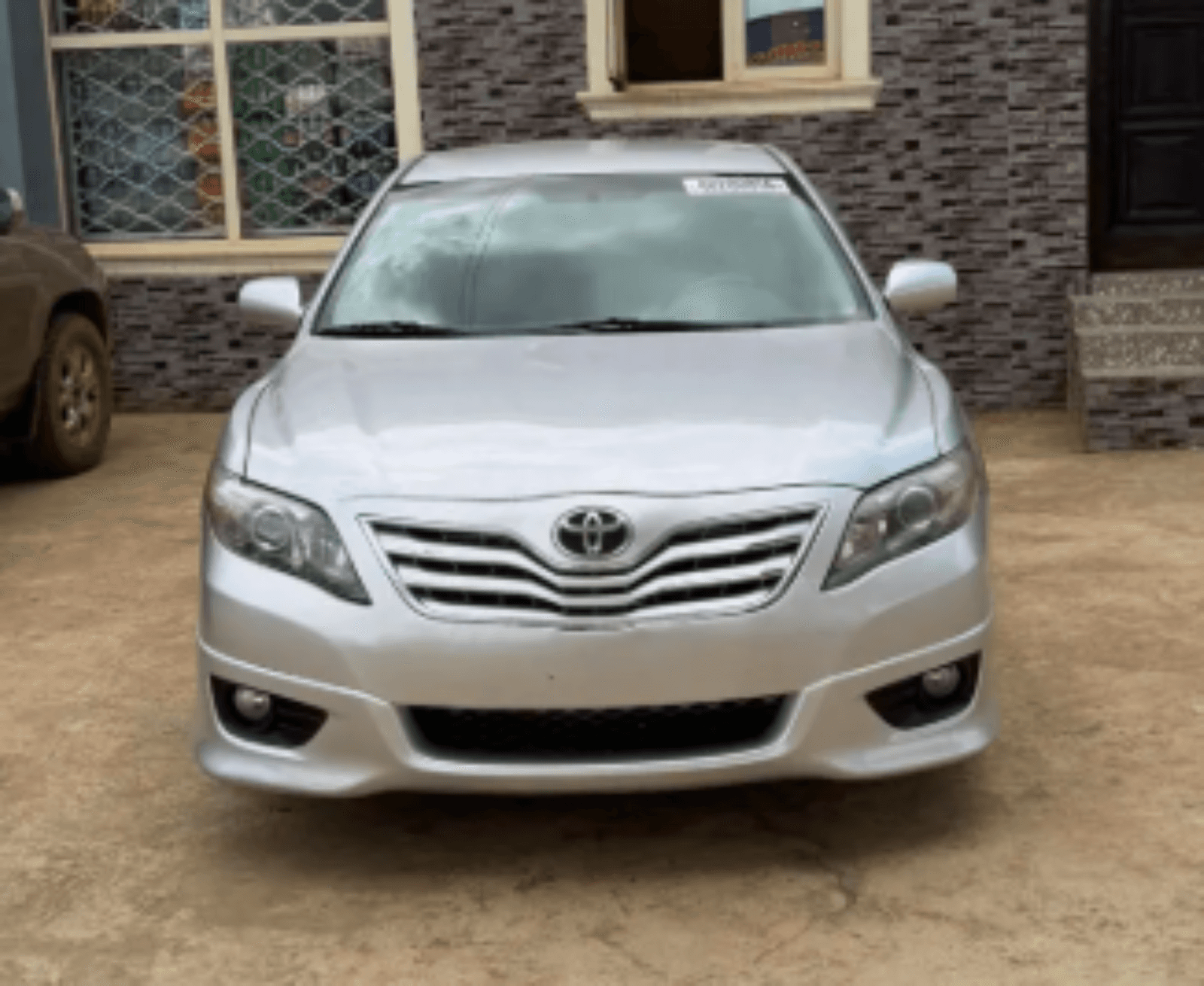 Foreign Used 2010 Toyota Camry SE Automatic Sedan for Sale