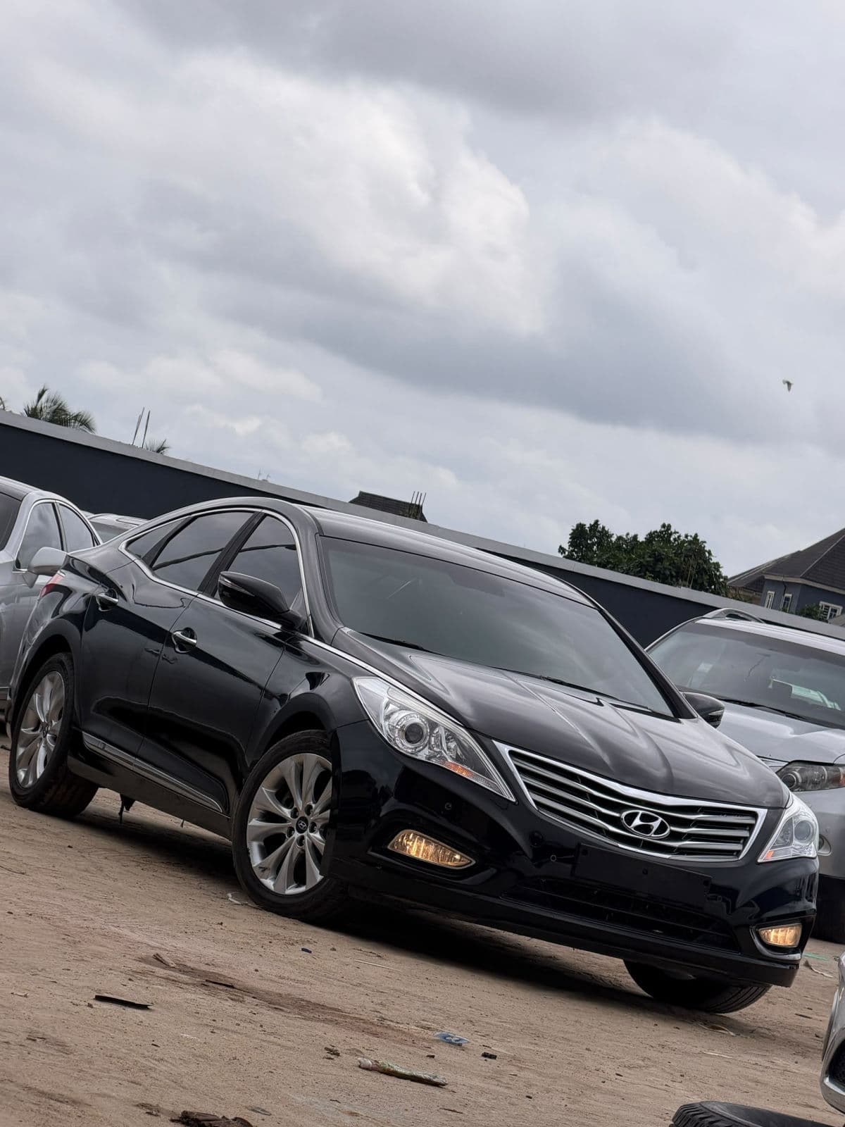 2012 Hyundai Azera Sedan — photo 4 of 10