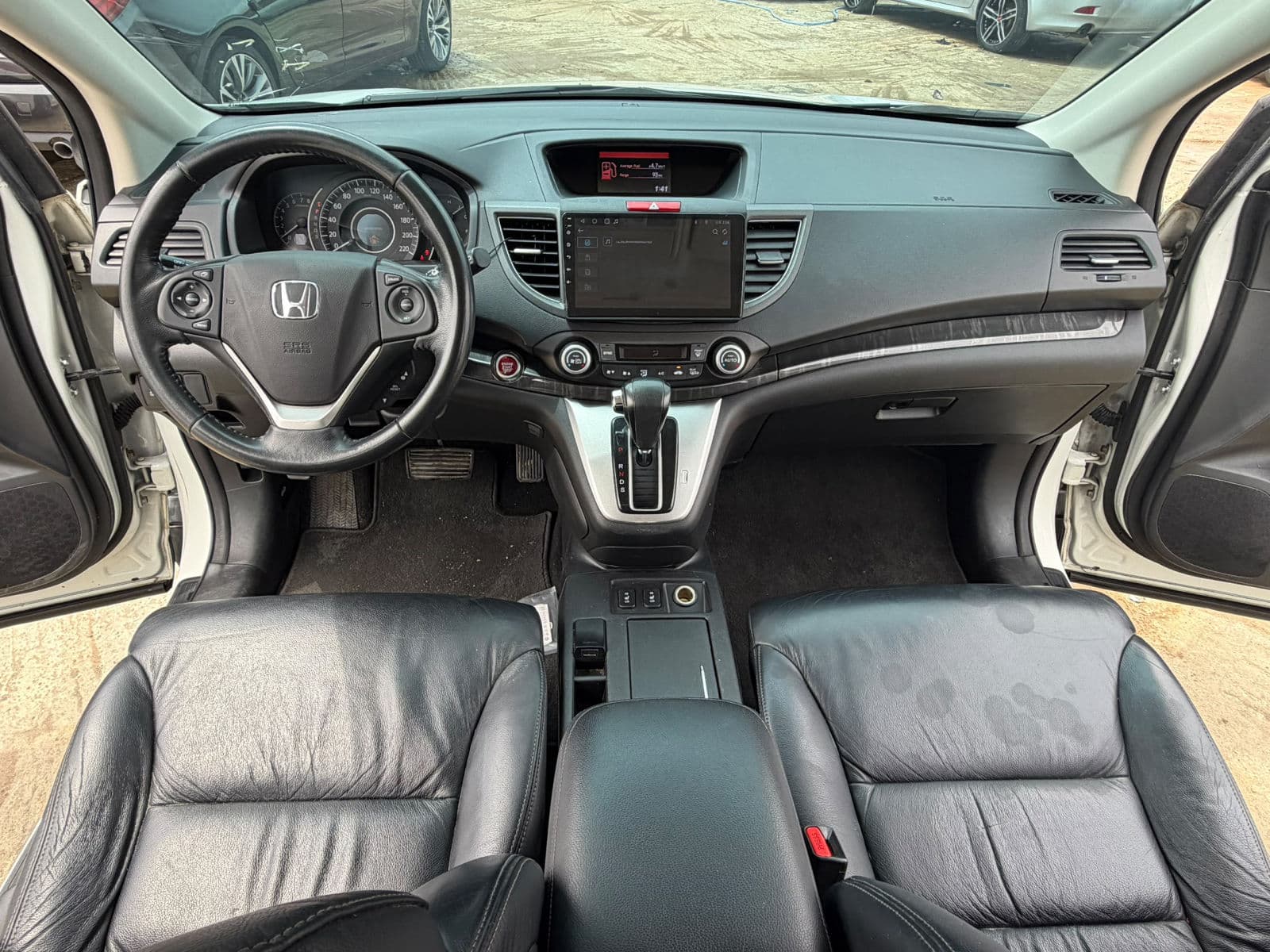 2014 Honda CRV SUV — photo 4 of 9