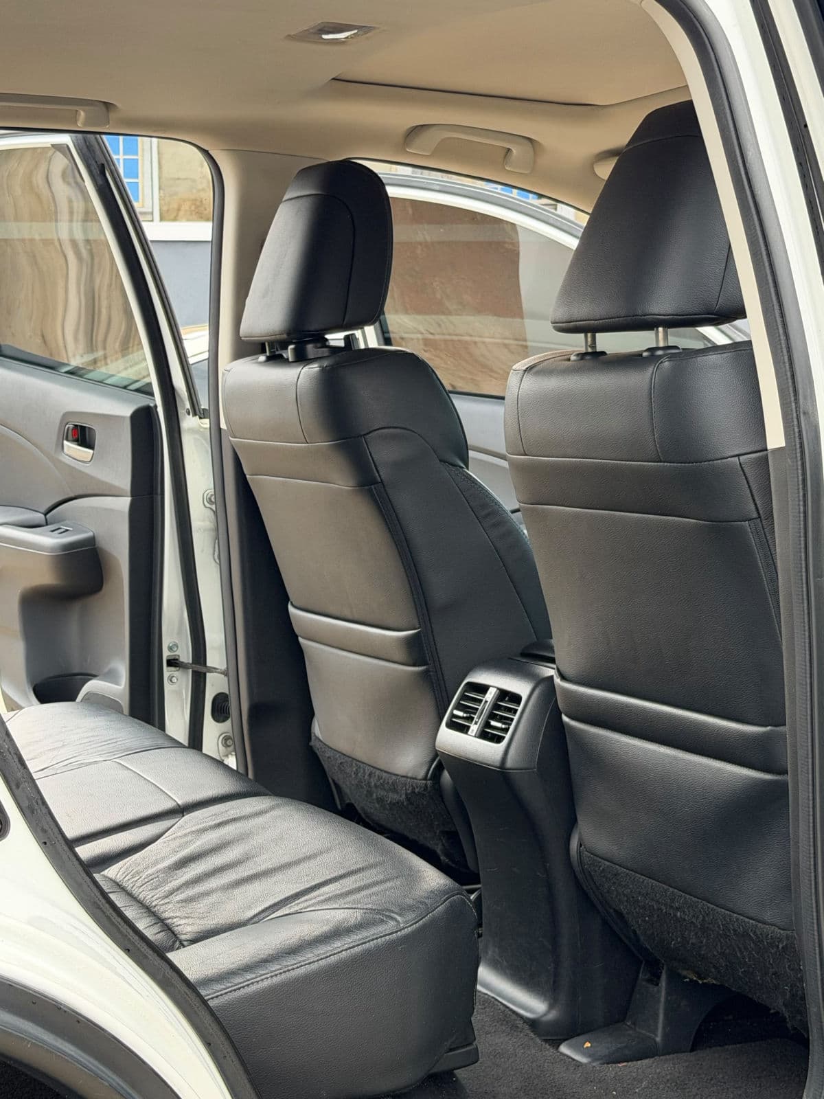 2014 Honda CRV SUV — photo 7 of 9