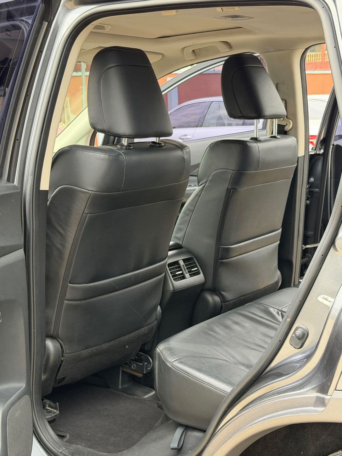 2014 Honda CRV SUV — photo 6 of 11
