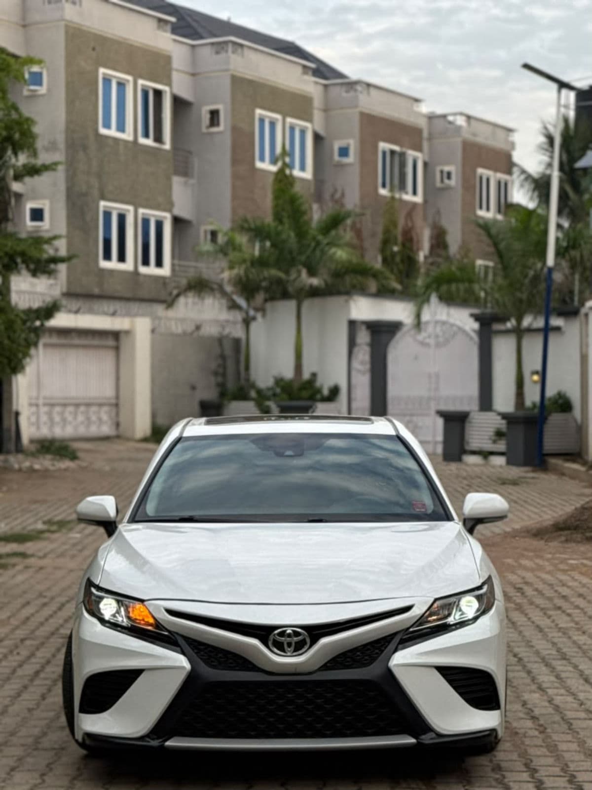 2019 Toyota Camry Sedan — photo 9 of 9