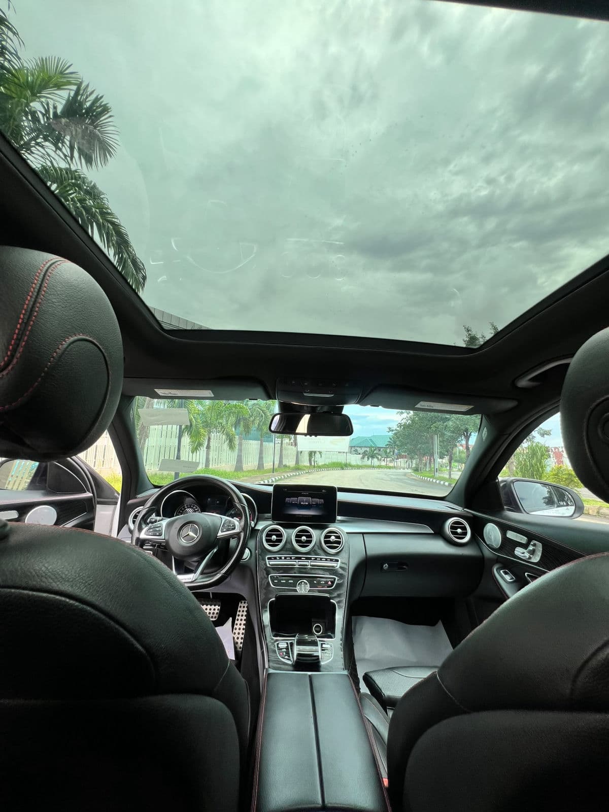 2016 Mercedes-Benz C Class Sedan — photo 5 of 7