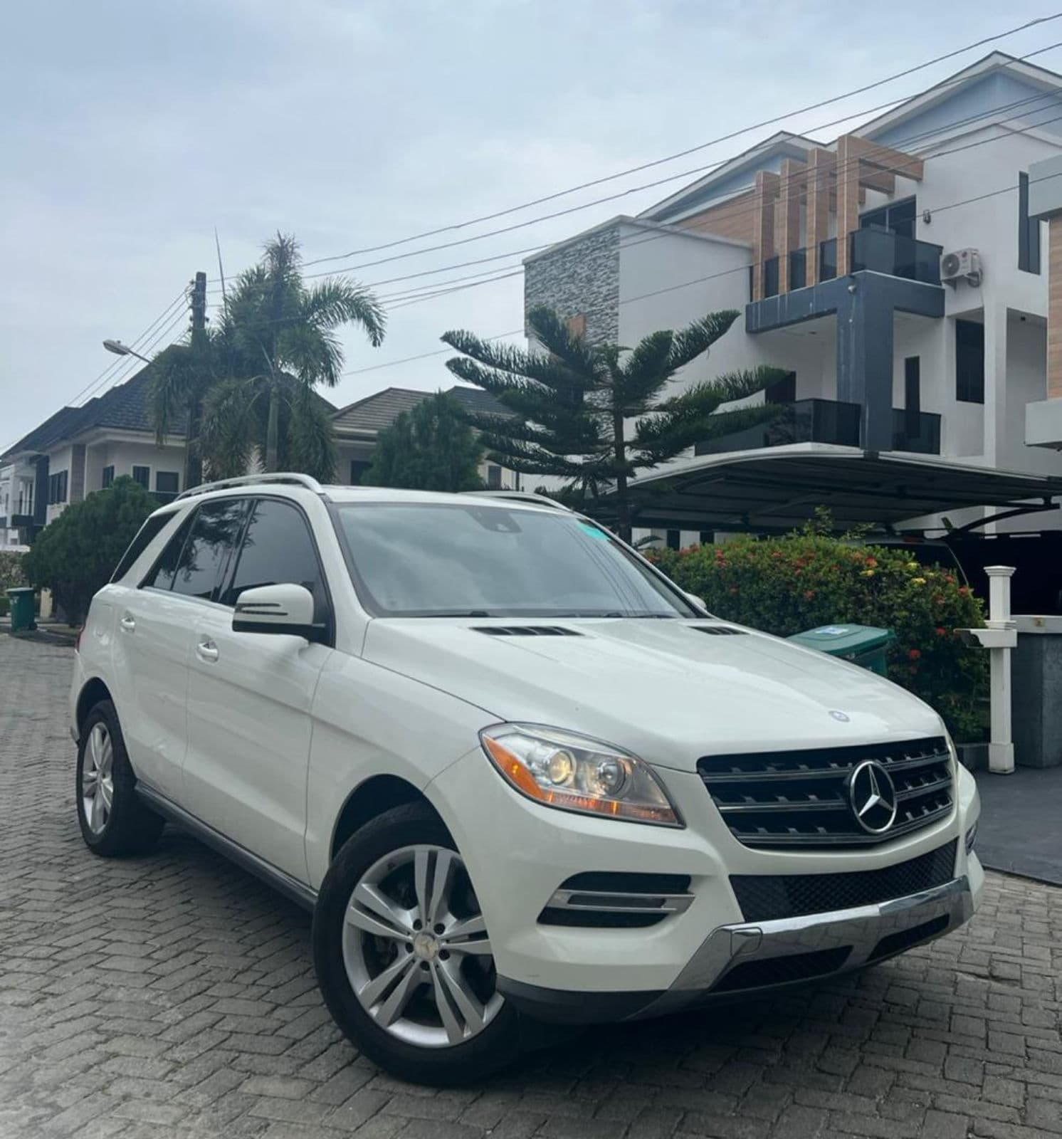 2013 Mercedes-Benz M Class SUV — photo 4 of 7