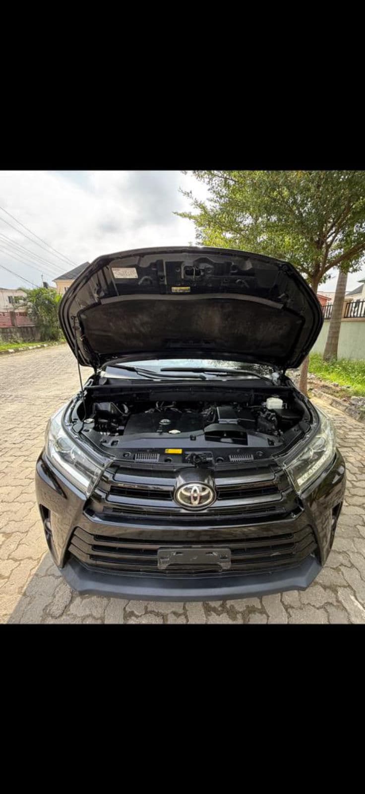 2017 Toyota Highlander SUV — photo 10 of 10