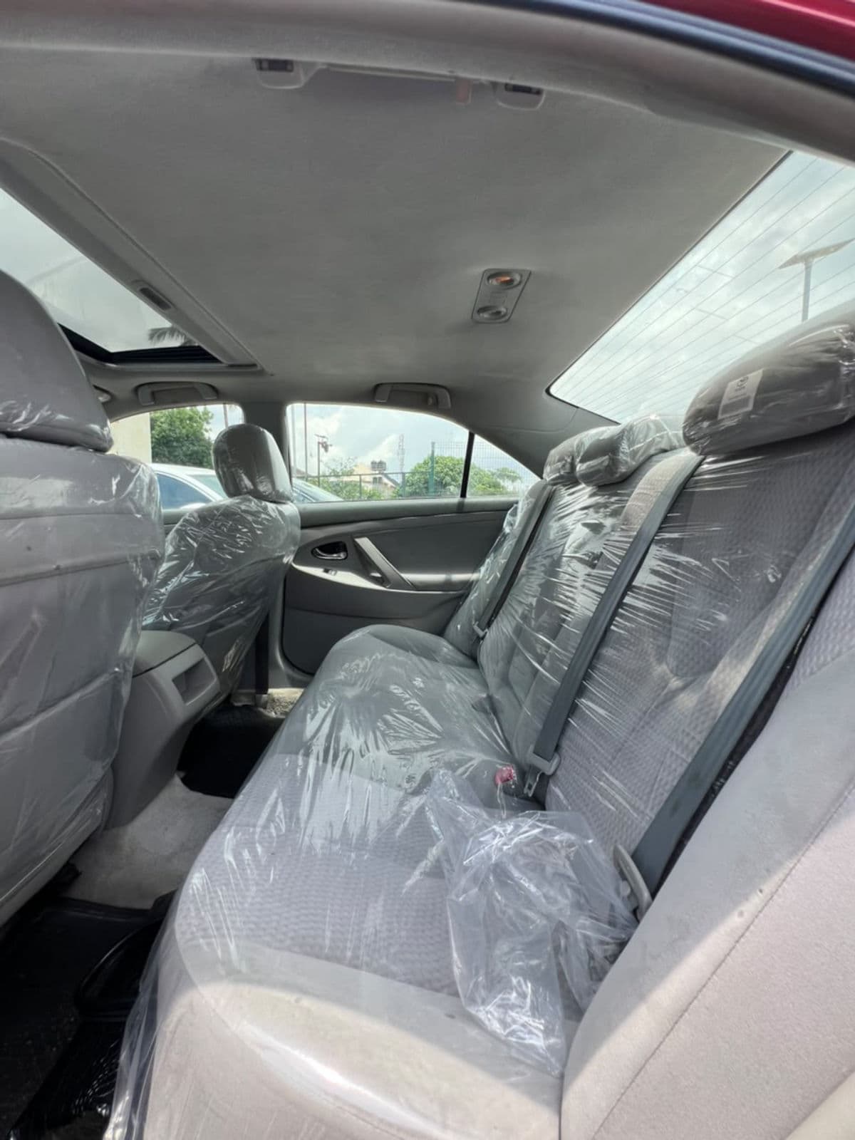 2010 Toyota Camry Sedan — photo 7 of 7