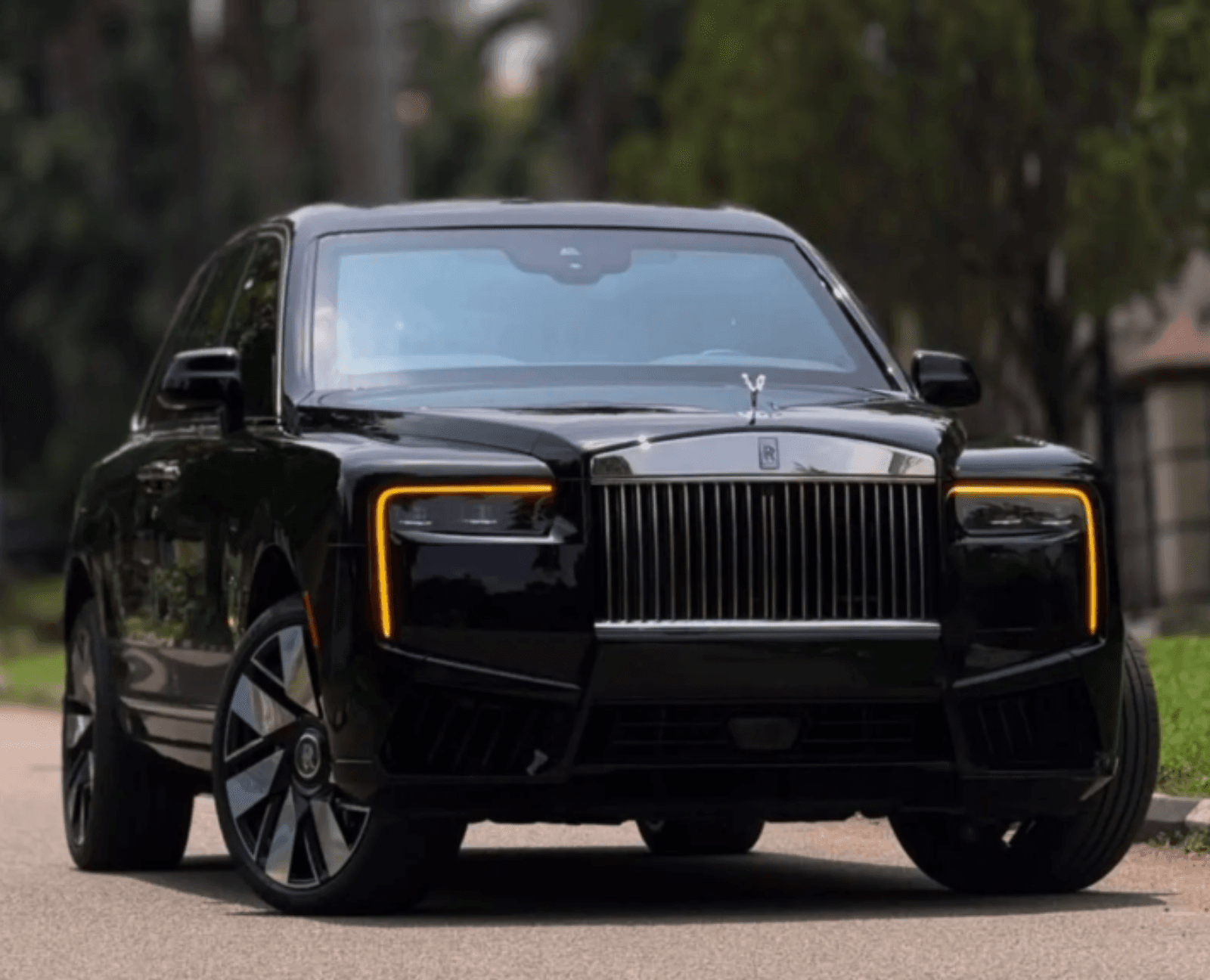 Brand New Bulletproof 2026 Rolls-Royce Cullinan for Sale in Abuja | Automatic SUV