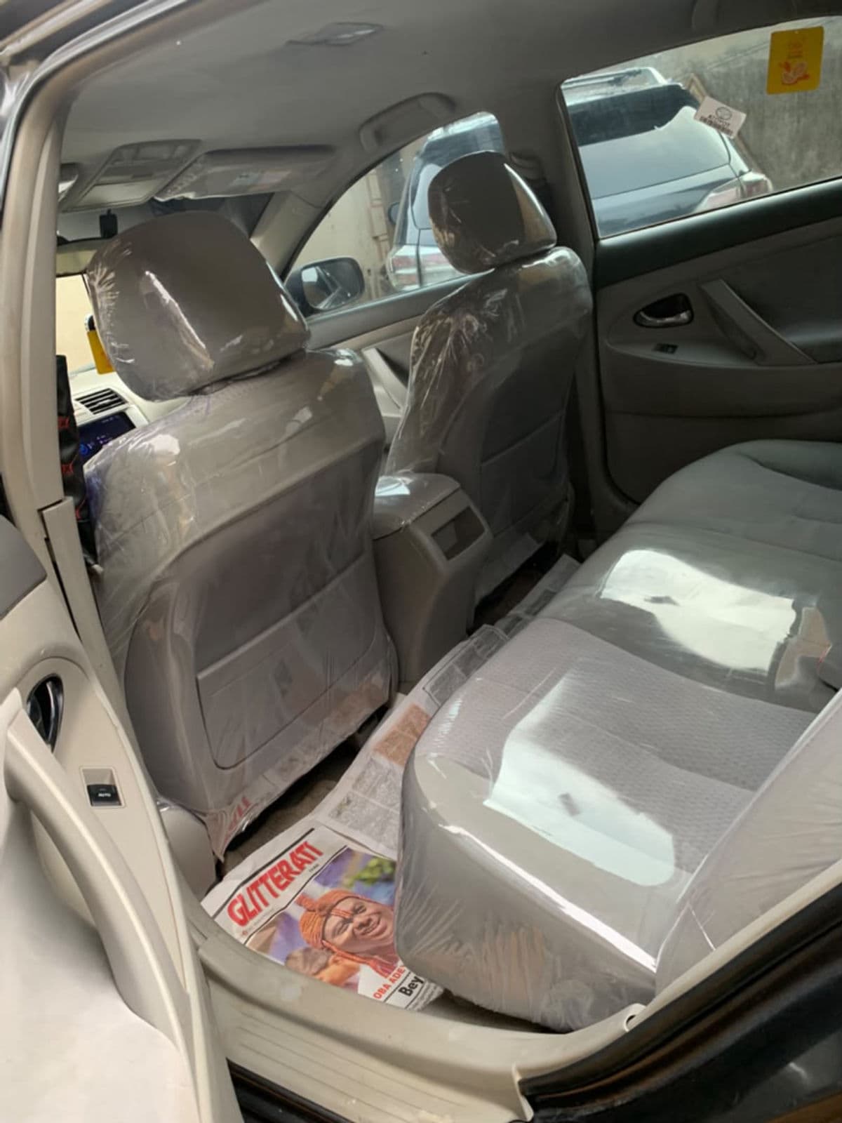2010 Toyota Camry Sedan — photo 7 of 9