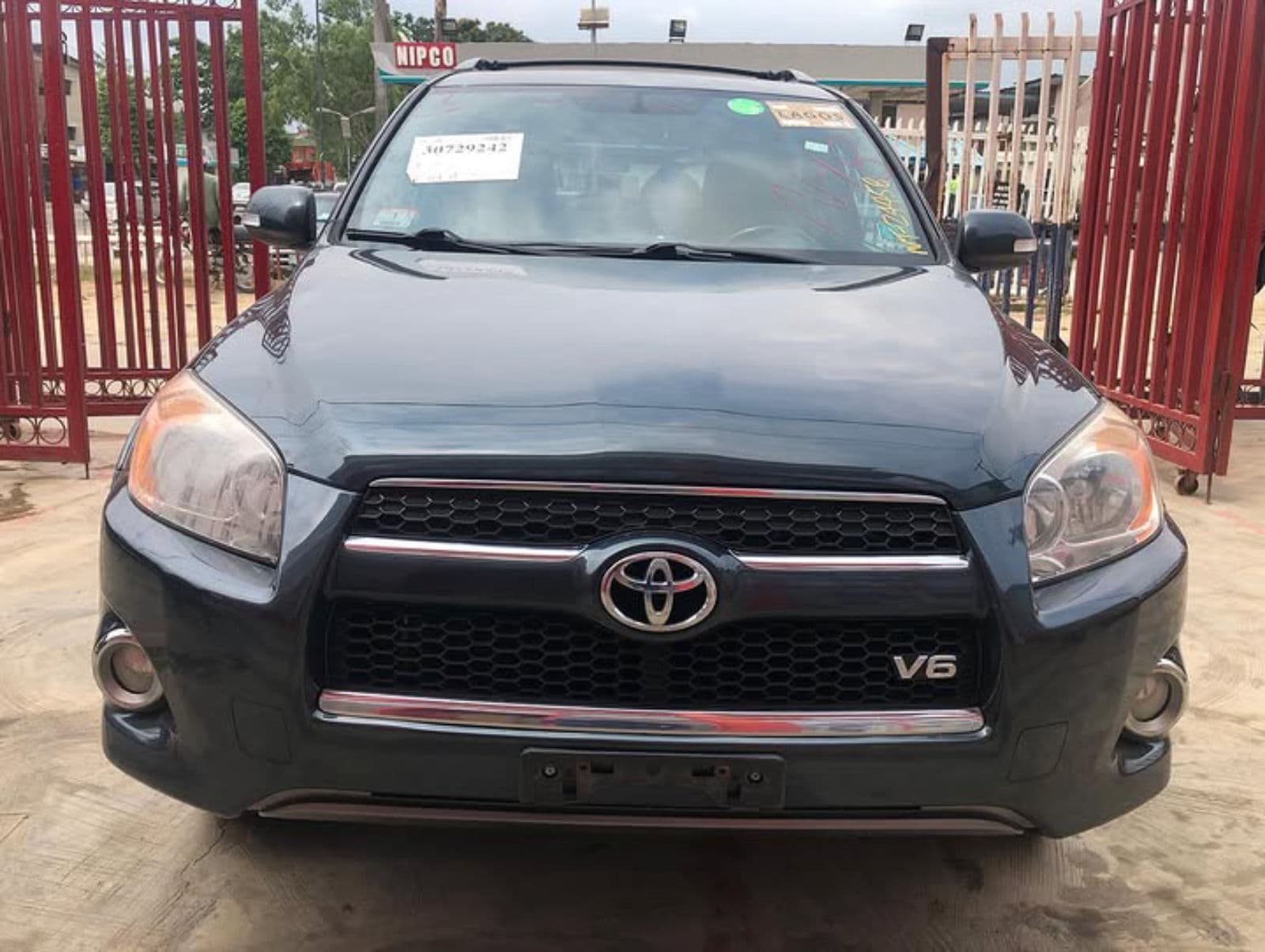 2009 Toyota RAV 4 SUV — photo 2 of 5