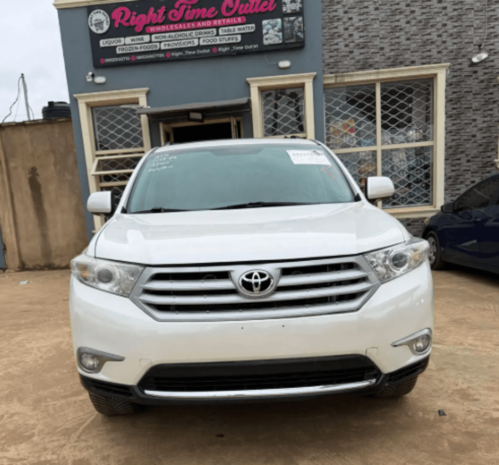 Tokunbo 2013 Toyota Highlander Limited SUV for Sale in Alagbado Lagos | Chat2Cars