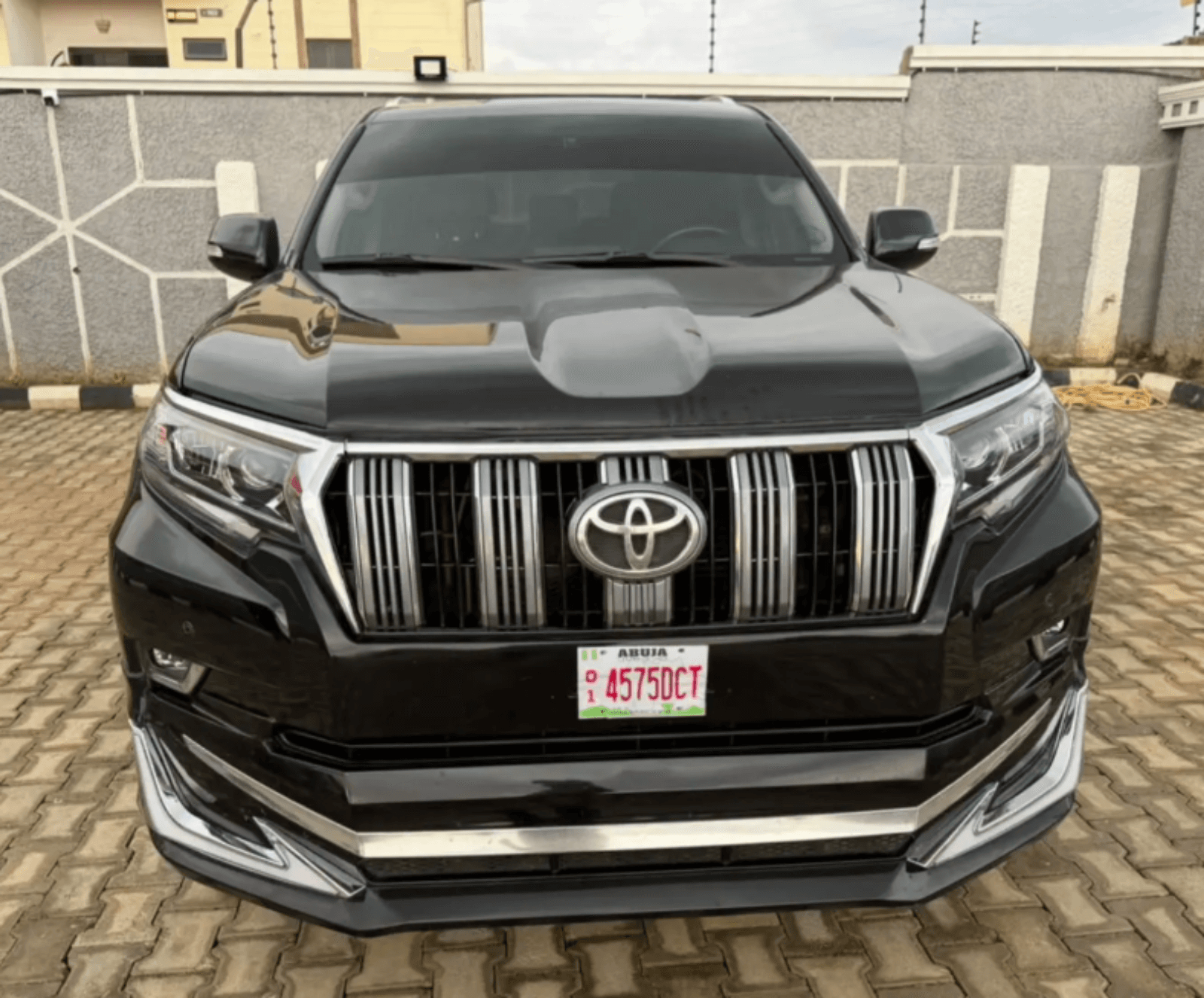 Direct Nigerian Used 2016 Toyota Prado VX.L V6 (Automatic 4x4 SUV) – Lokogoma, Abuja