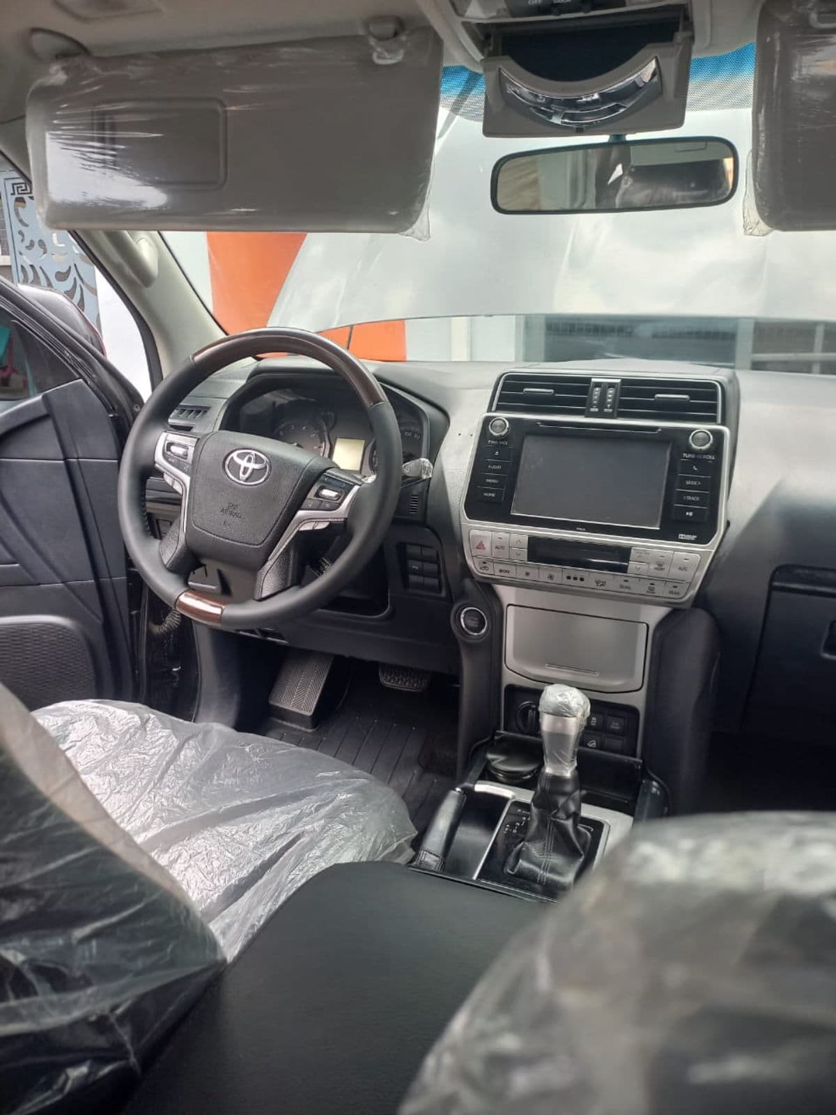 2020 Toyota Land Cruiser Prado SUV — photo 3 of 11