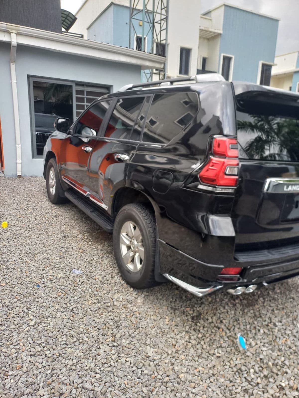 2020 Toyota Land Cruiser Prado SUV — photo 10 of 11