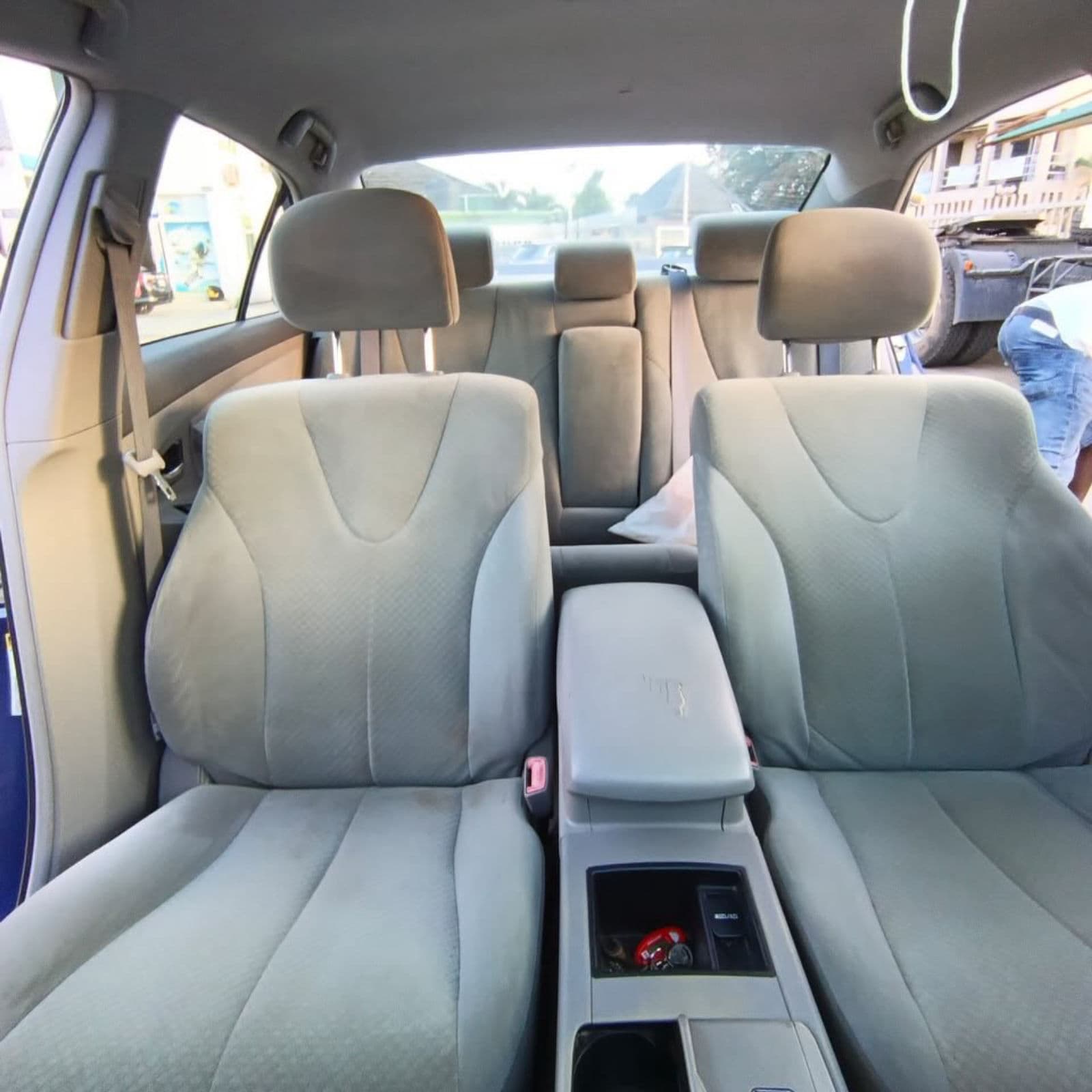 2008 Toyota Camry Sedan — photo 6 of 8