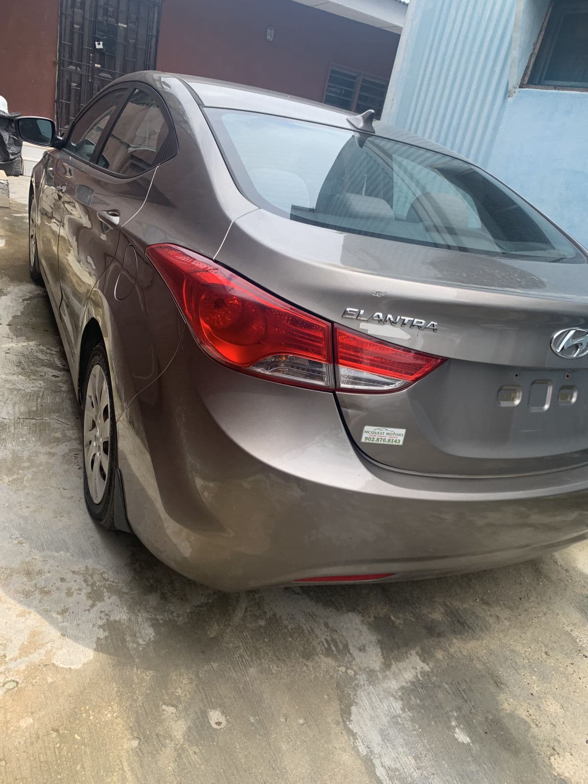 2013 Hyundai Elantra Sedan — photo 4 of 10