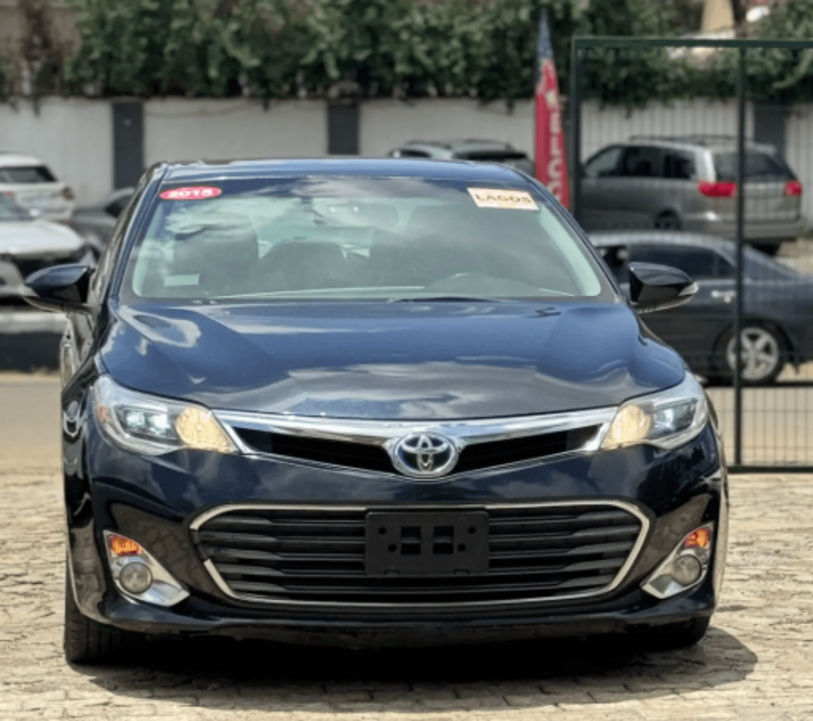 2015 Toyota Avalon – Foreign Used Automatic Sedan for Sale in Gwarinpa, Abuja