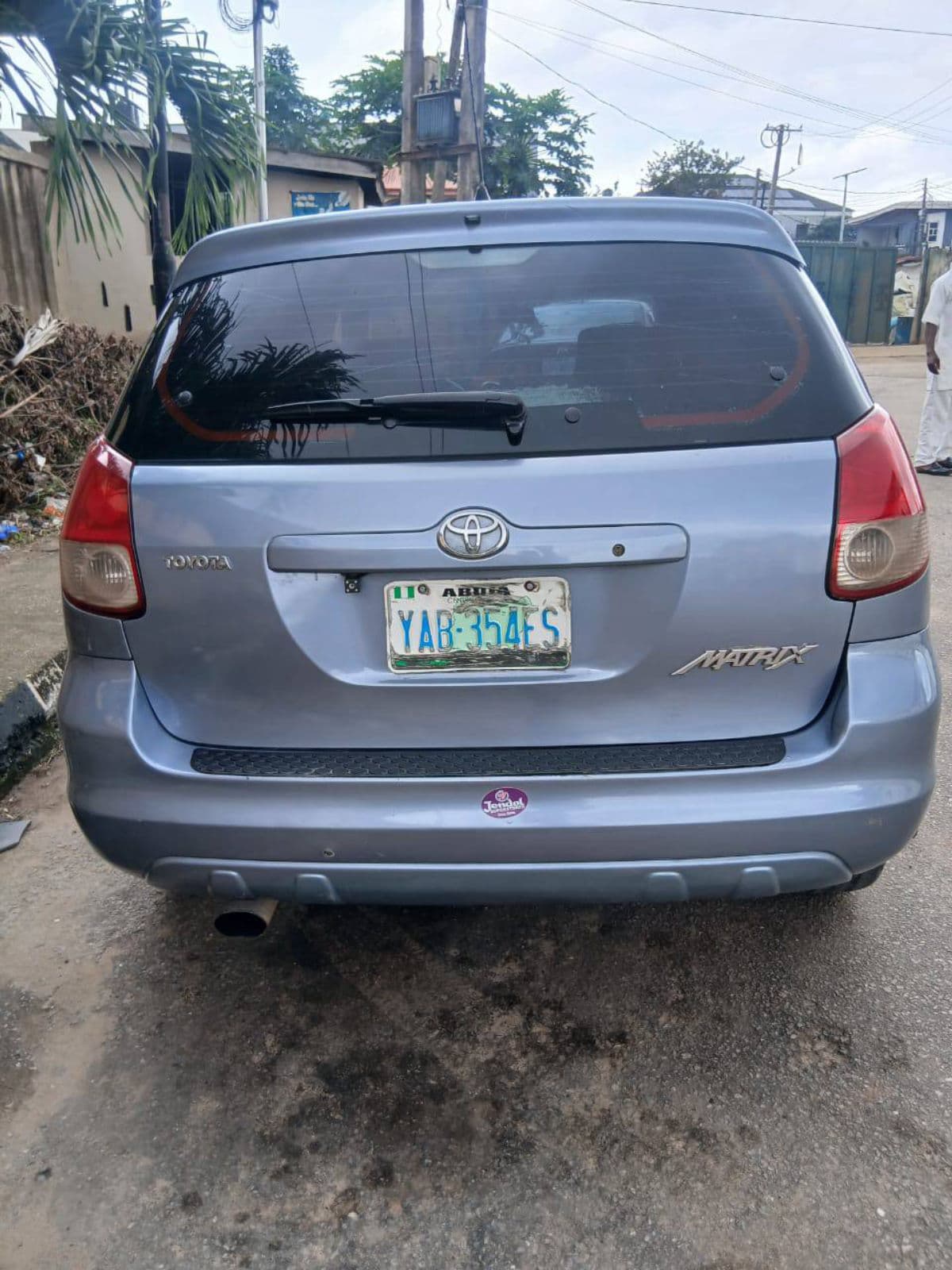 2004 Toyota Matrix Hatchback — photo 6 of 7