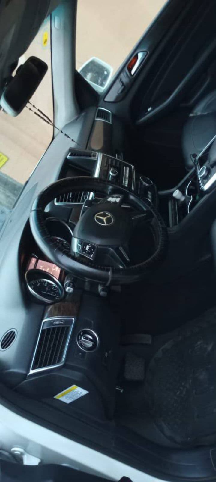 2013 Mercedes-Benz M Class SUV — photo 3 of 6